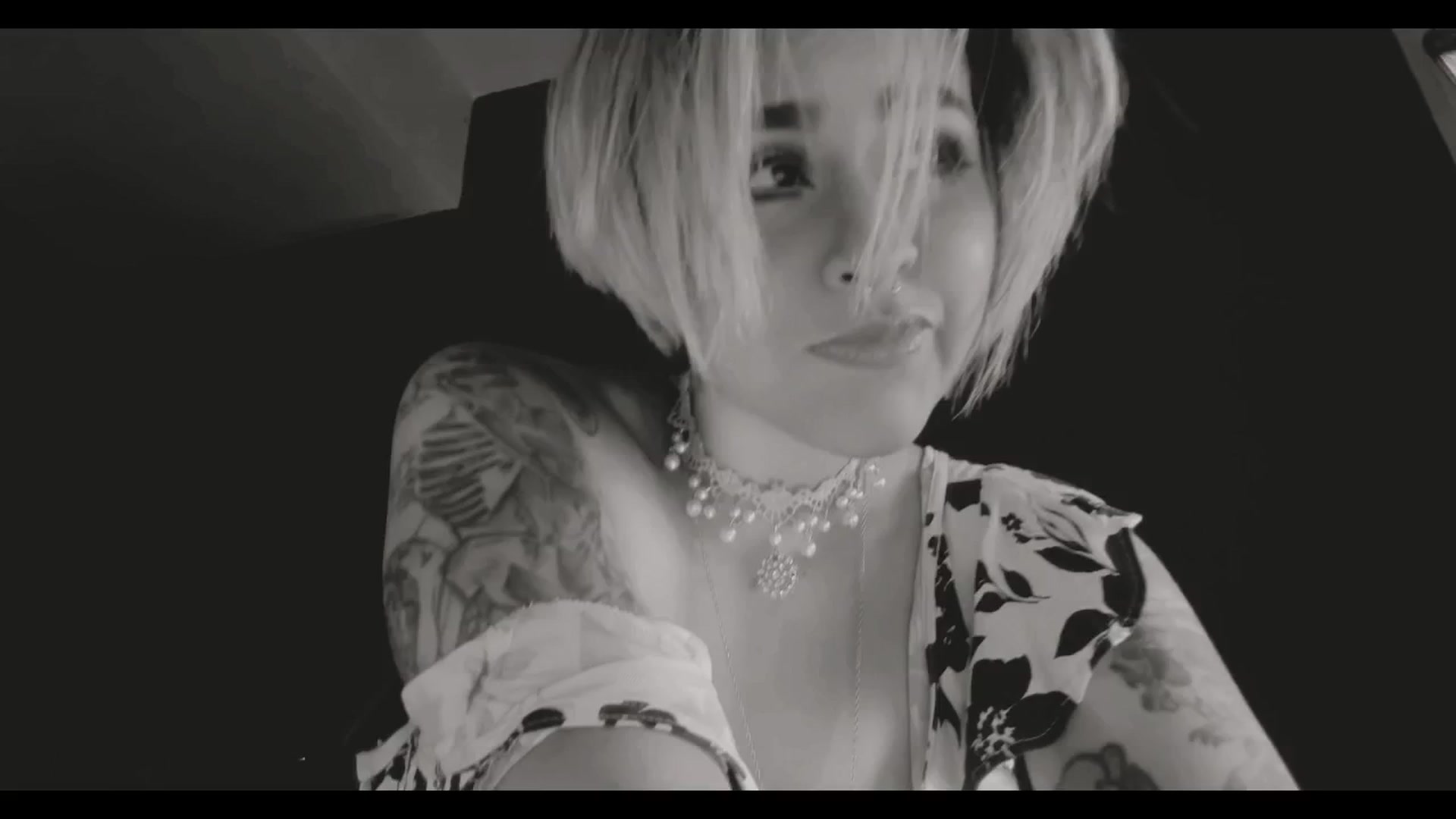 Gallery image thumbnail from AbraxxysRadio's myfreecams stream on, 11/19/2024, 23:03 image 20 of 20