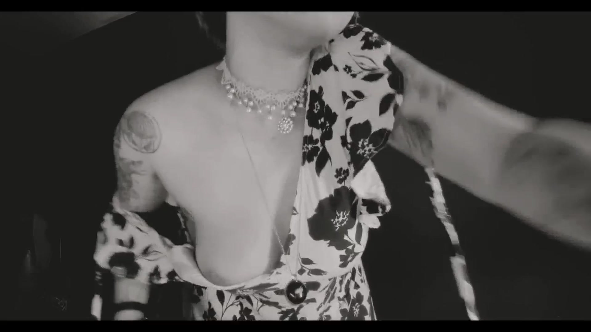 Gallery image thumbnail from AbraxxysRadio's myfreecams stream on, 11/20/2024, 01:59 image 11 of 20