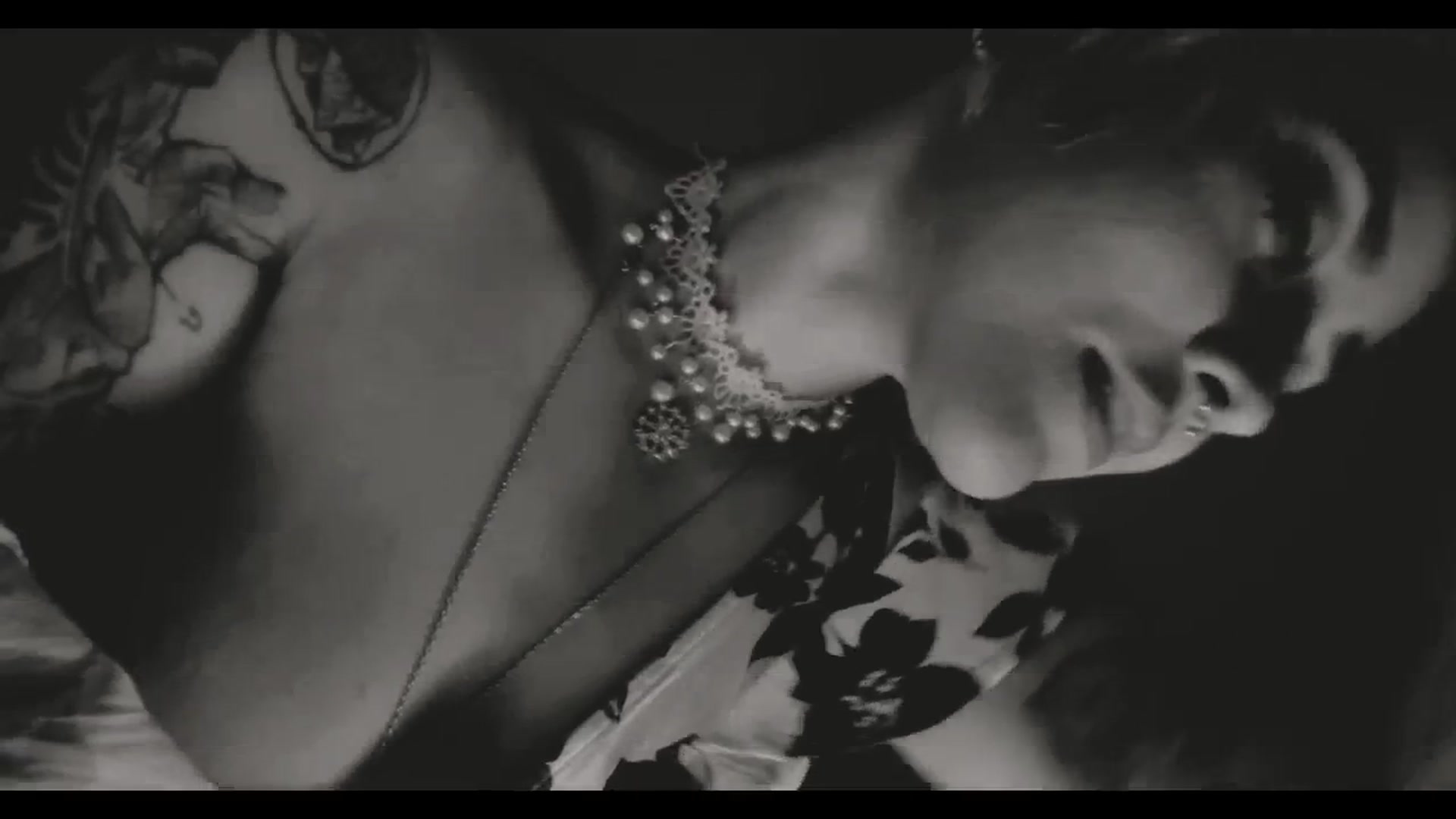 Gallery image thumbnail from AbraxxysRadio's myfreecams stream on, 11/20/2024, 01:59 image 10 of 20
