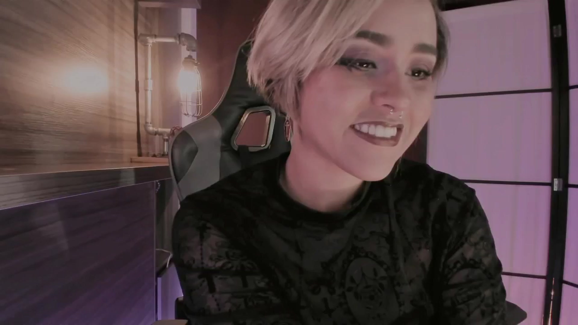 Gallery image thumbnail from AbraxxysRadio's myfreecams stream on, 11/21/2024, 24:02 image 7 of 20