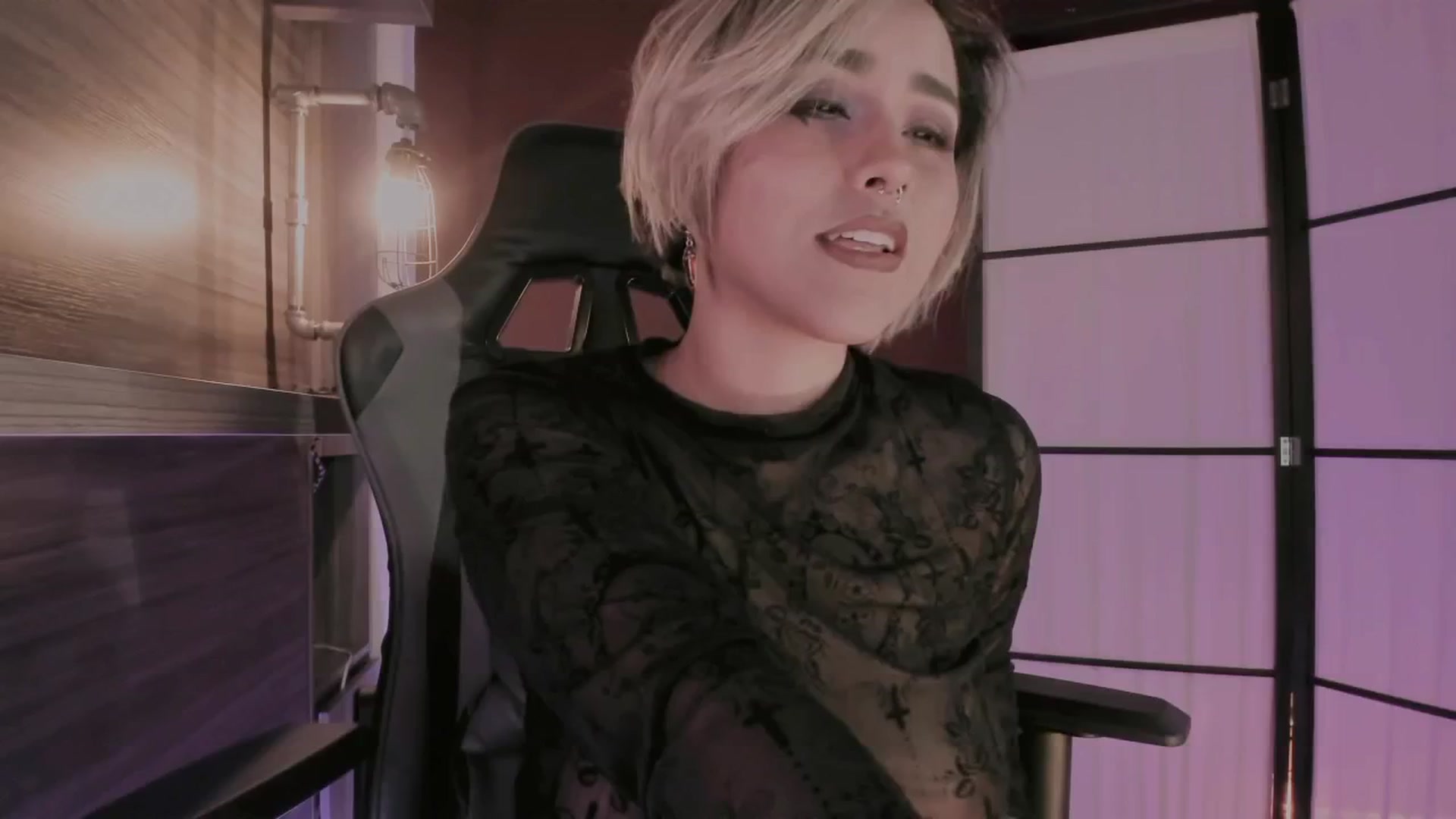 Gallery image thumbnail from AbraxxysRadio's myfreecams stream on, 11/21/2024, 24:02 image 20 of 20