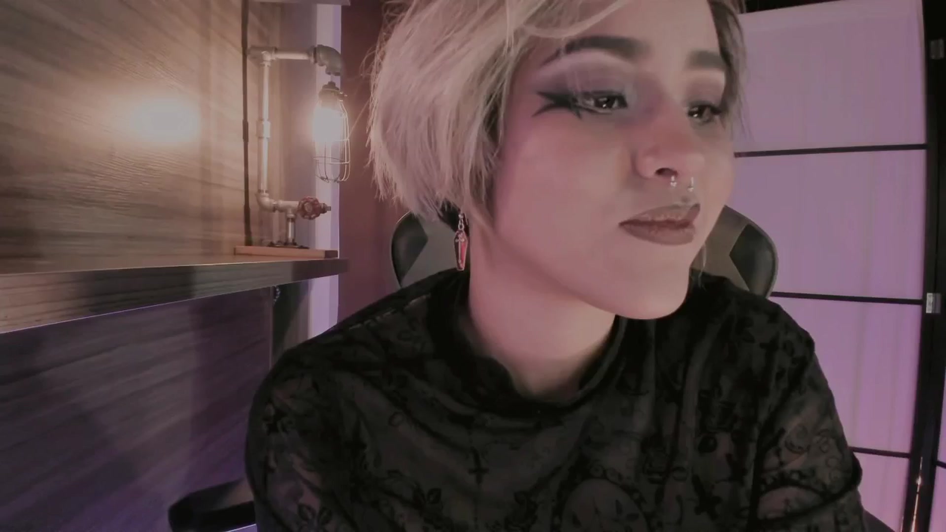 Gallery image thumbnail from AbraxxysRadio's myfreecams stream on, 11/21/2024, 24:02 image 3 of 20
