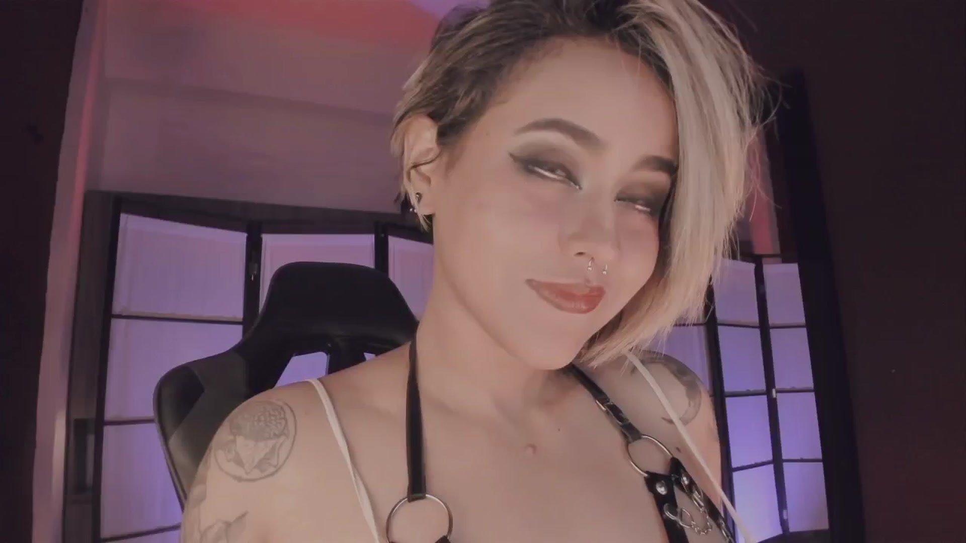 Gallery image thumbnail from AbraxxysRadio's myfreecams stream on, 11/22/2024, 24:01 image 15 of 20