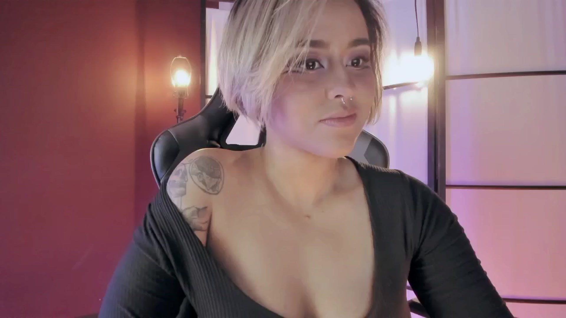 Gallery image thumbnail from AbraxxysRadio's myfreecams stream on, 12/01/2024, 20:23 image 7 of 20