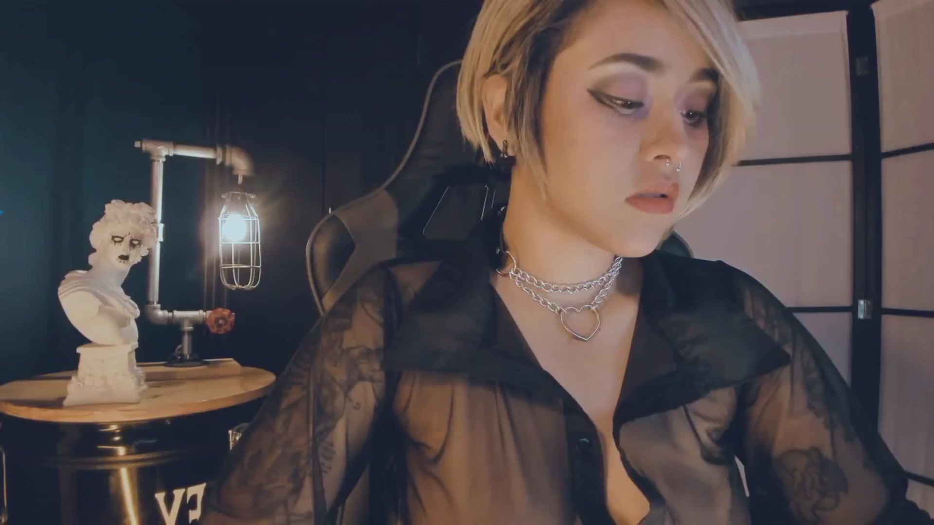 Gallery image thumbnail from AbraxxysRadio's myfreecams stream on, 12/02/2024, 22:53 image 7 of 20