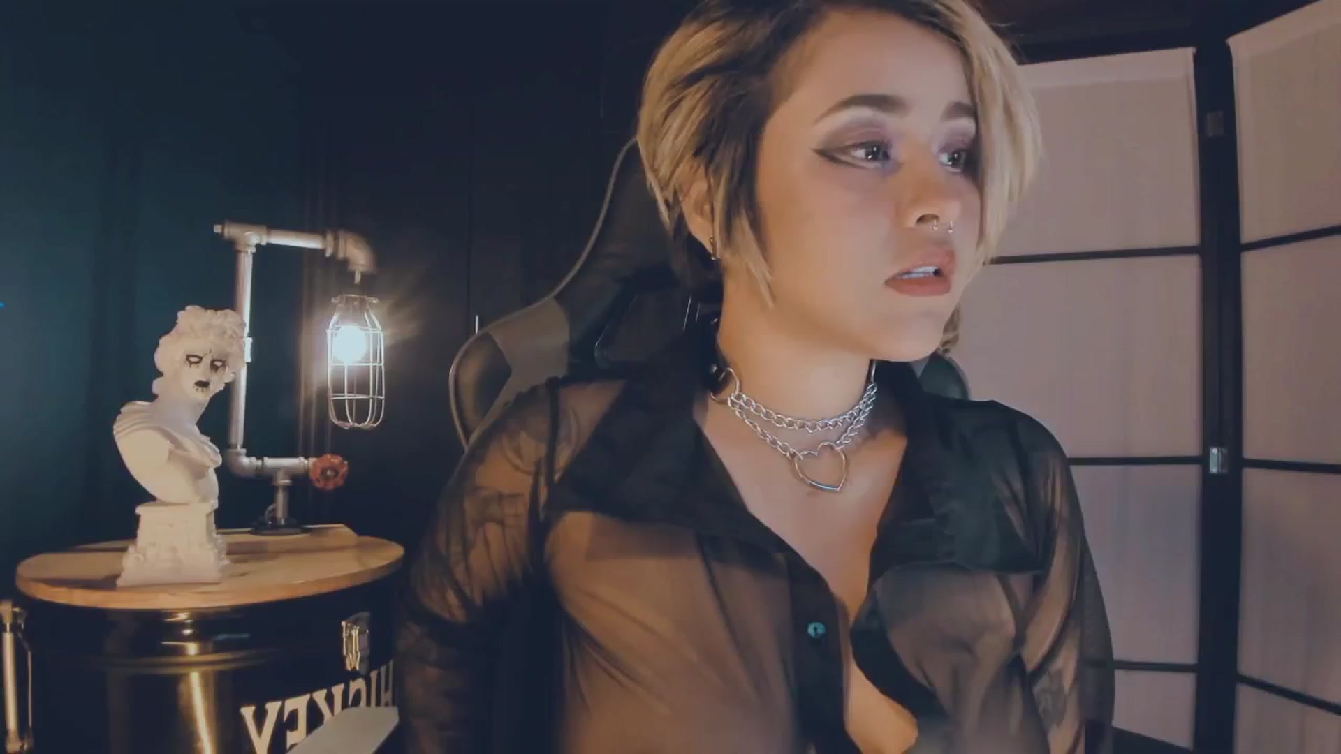 Gallery image thumbnail from AbraxxysRadio's myfreecams stream on, 12/02/2024, 22:53 image 16 of 20