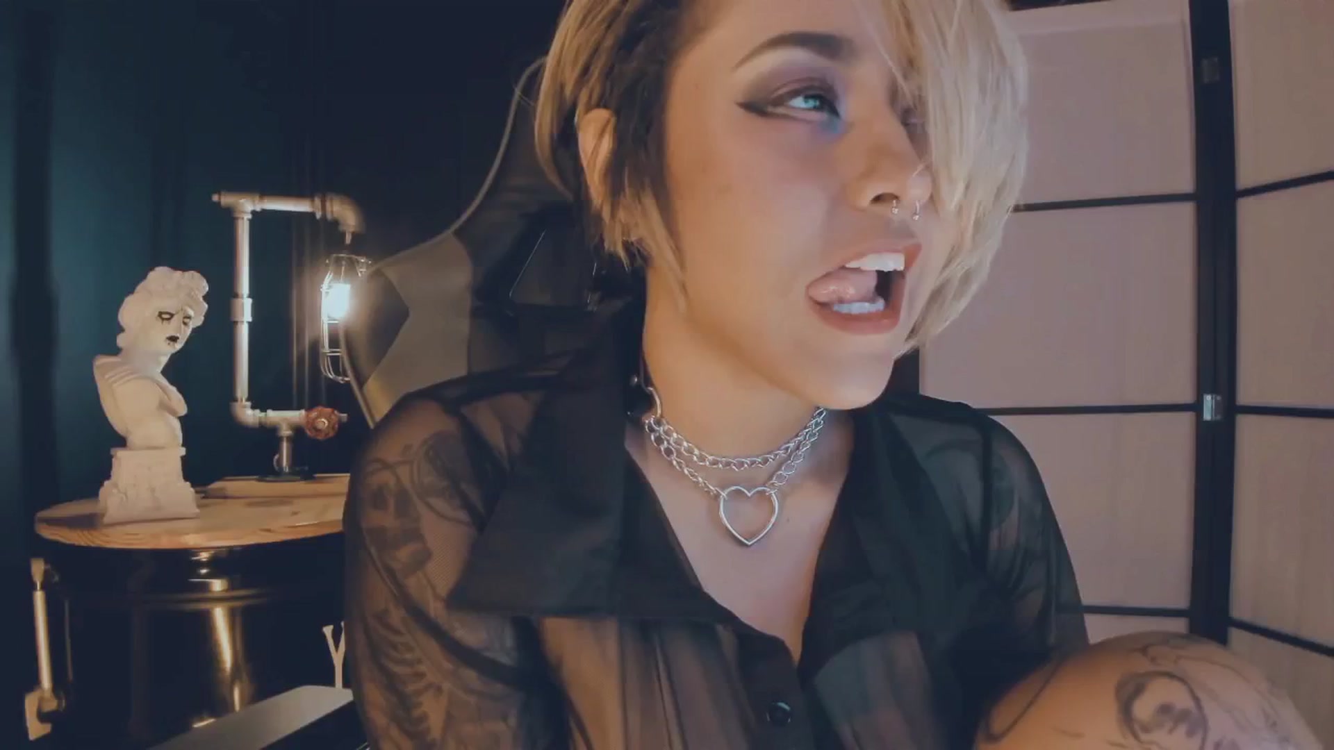 Gallery image thumbnail from AbraxxysRadio's myfreecams stream on, 12/03/2024, 01:02 image 12 of 20