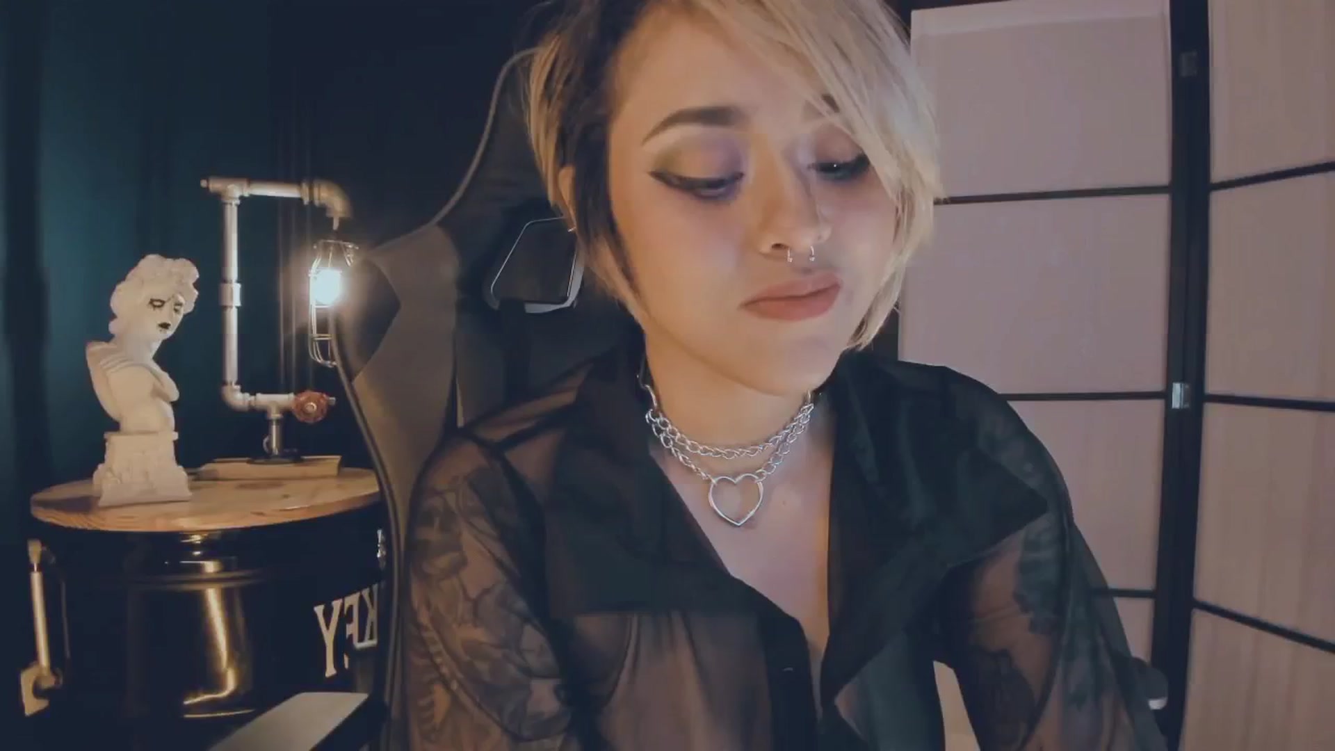 Gallery image thumbnail from AbraxxysRadio's myfreecams stream on, 12/03/2024, 02:25 image 19 of 20