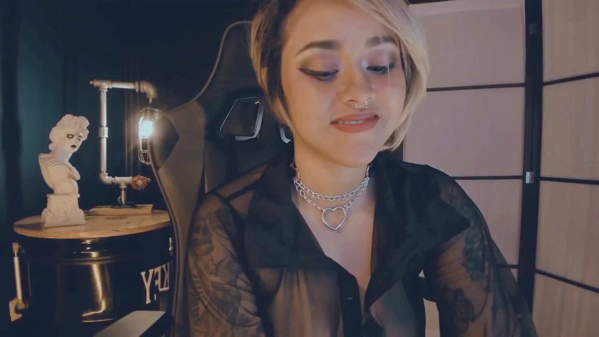 Gallery image thumbnail from AbraxxysRadio's myfreecams stream on, 12/03/2024, 02:25 image 17 of 20