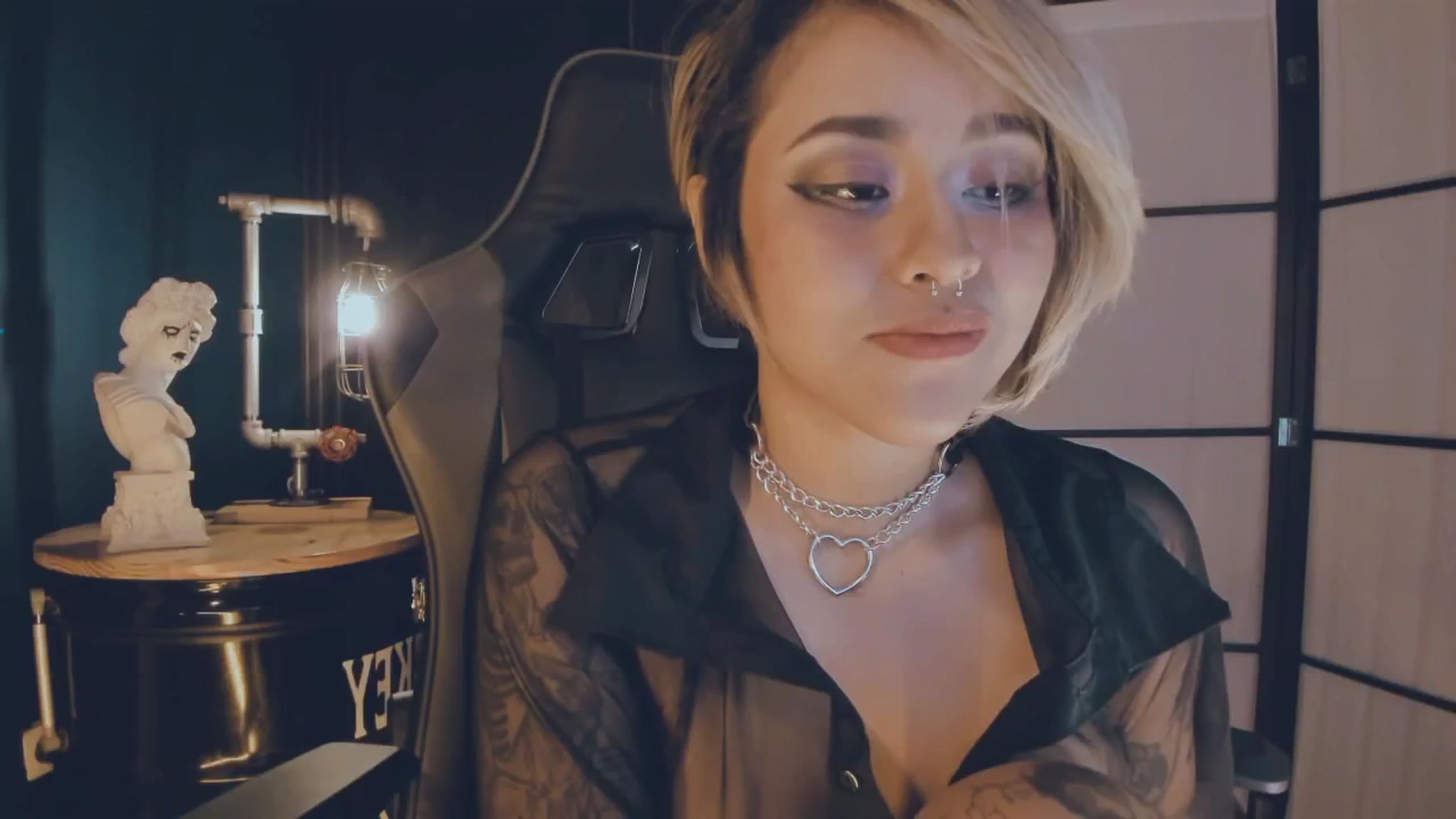 Gallery image thumbnail from AbraxxysRadio's myfreecams stream on, 12/03/2024, 02:25 image 13 of 20