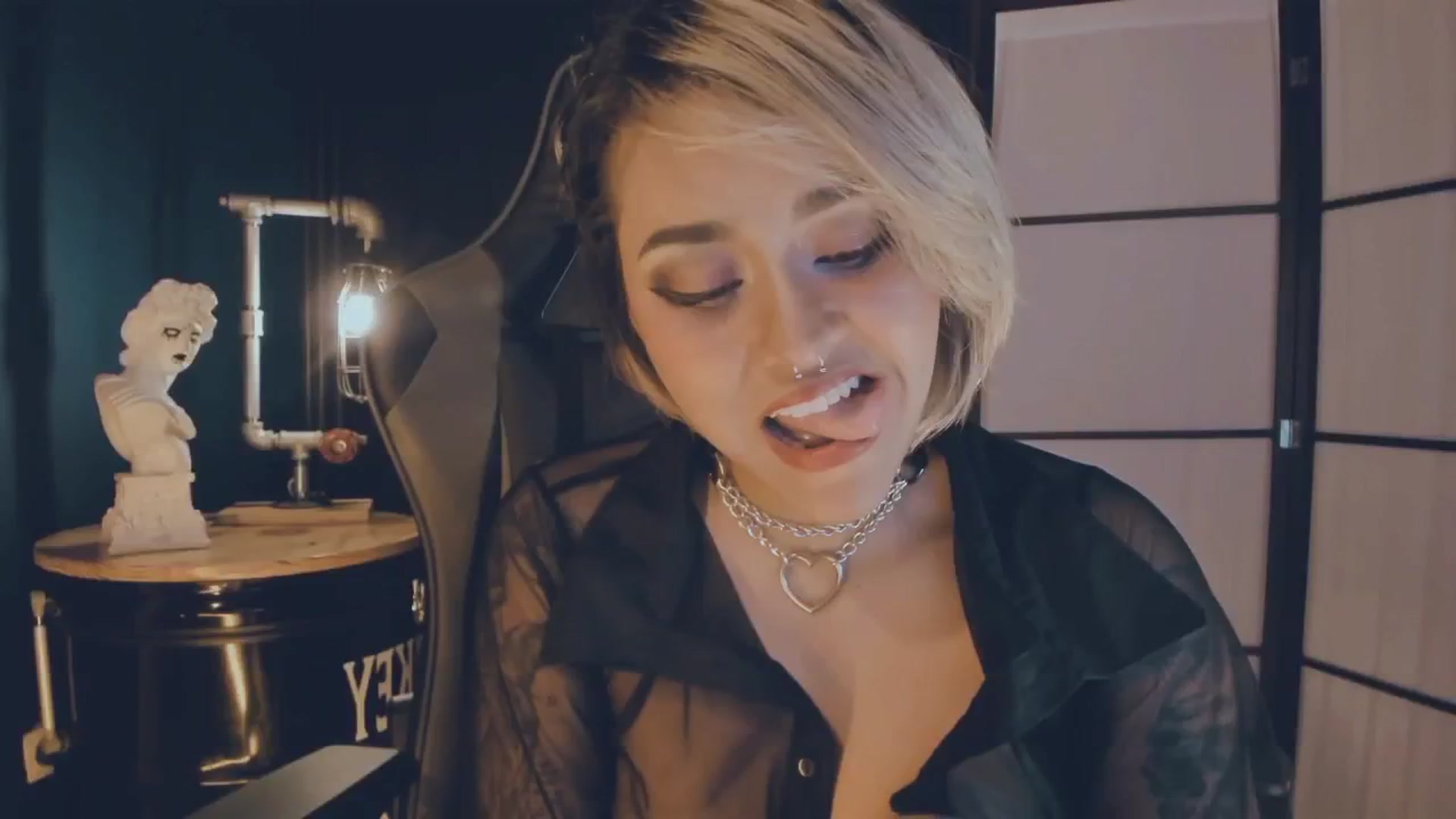 Gallery image thumbnail from AbraxxysRadio's myfreecams stream on, 12/03/2024, 02:25 image 9 of 20