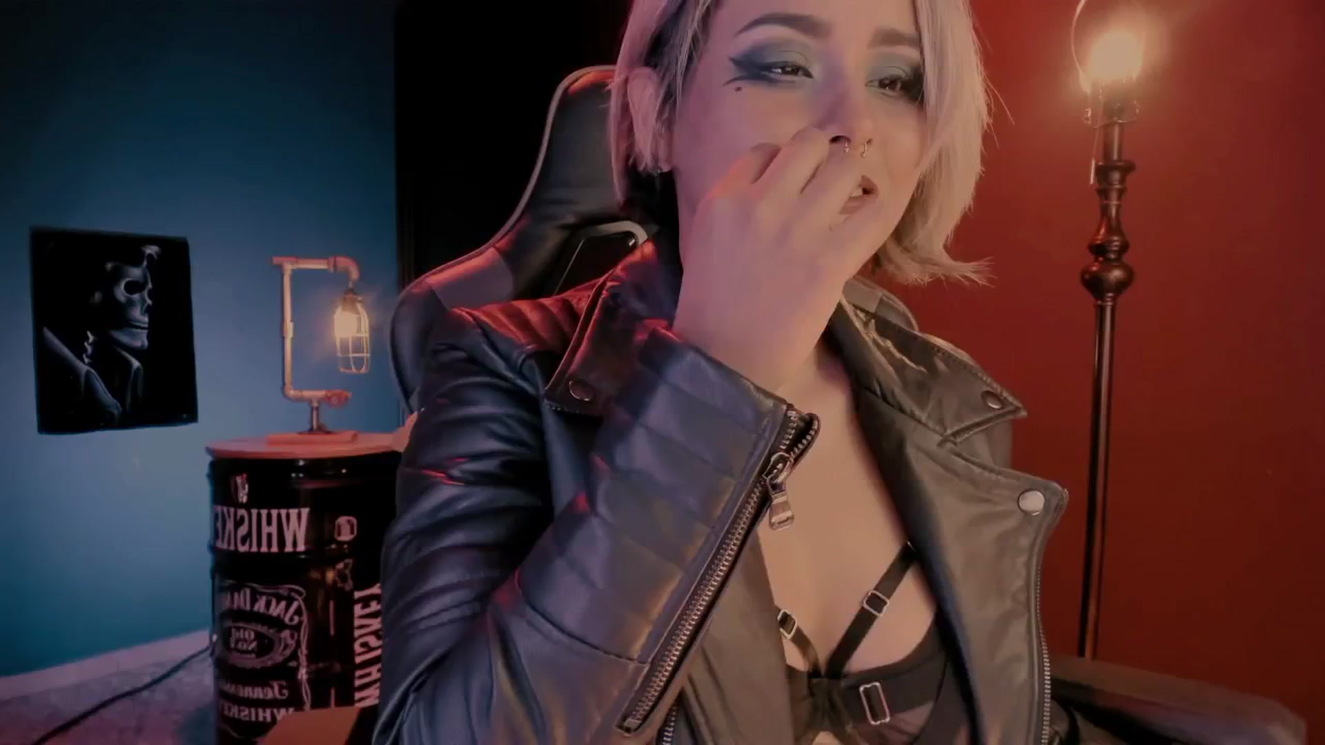 Gallery image thumbnail from AbraxxysRadio's myfreecams stream on, 12/04/2024, 24:58 image 19 of 20