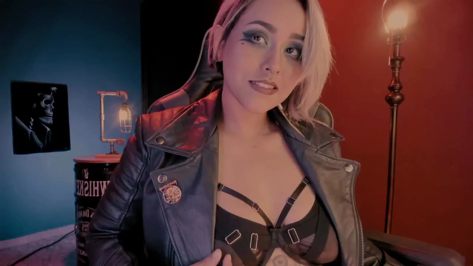 Gallery image thumbnail from AbraxxysRadio's myfreecams stream on, 12/04/2024, 24:58 image 20 of 20