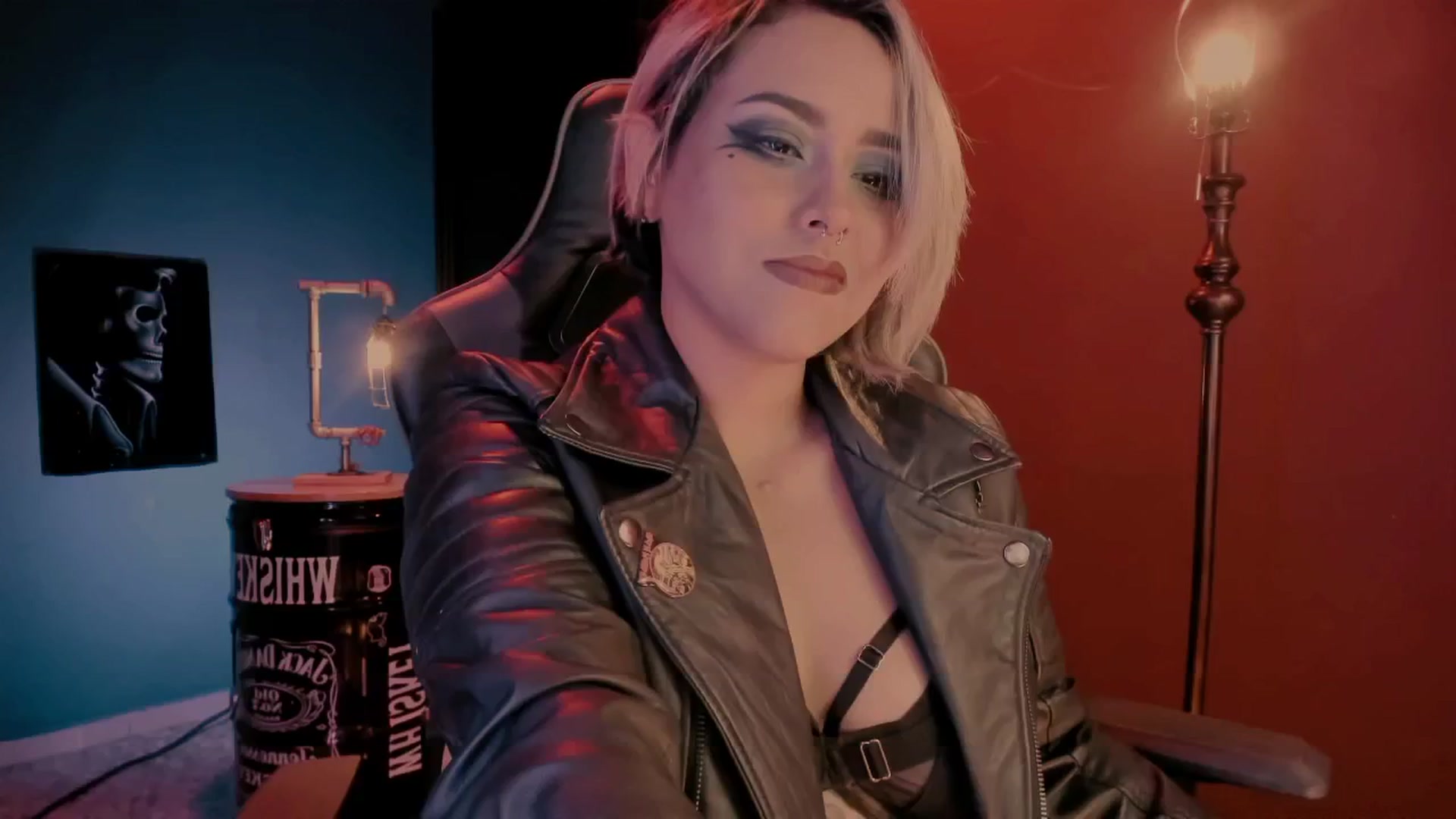 Gallery image thumbnail from AbraxxysRadio's myfreecams stream on, 12/04/2024, 24:58 image 16 of 20