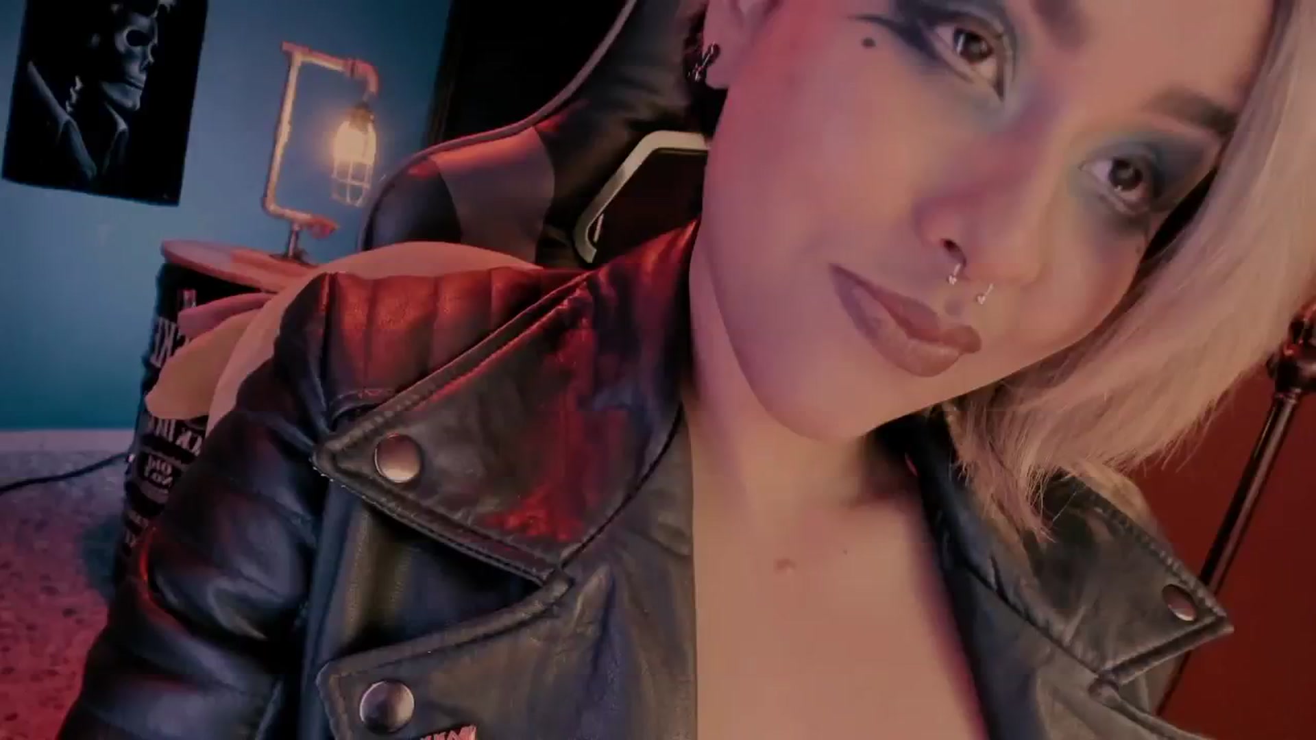 Gallery image thumbnail from AbraxxysRadio's myfreecams stream on, 12/04/2024, 01:55 image 3 of 20