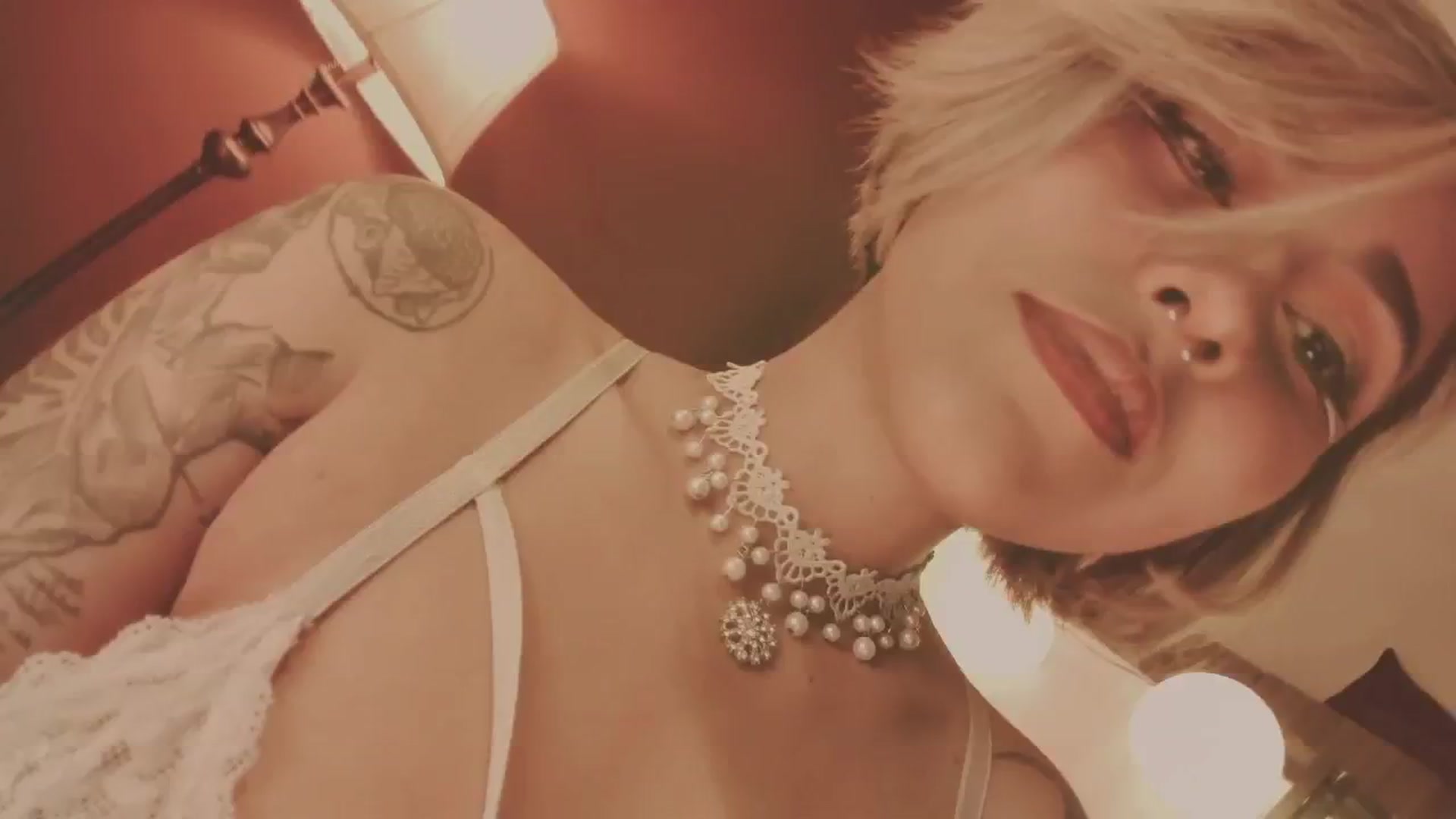 Gallery image thumbnail from AbraxxysRadio's myfreecams stream on, 12/05/2024, 01:54 image 4 of 20