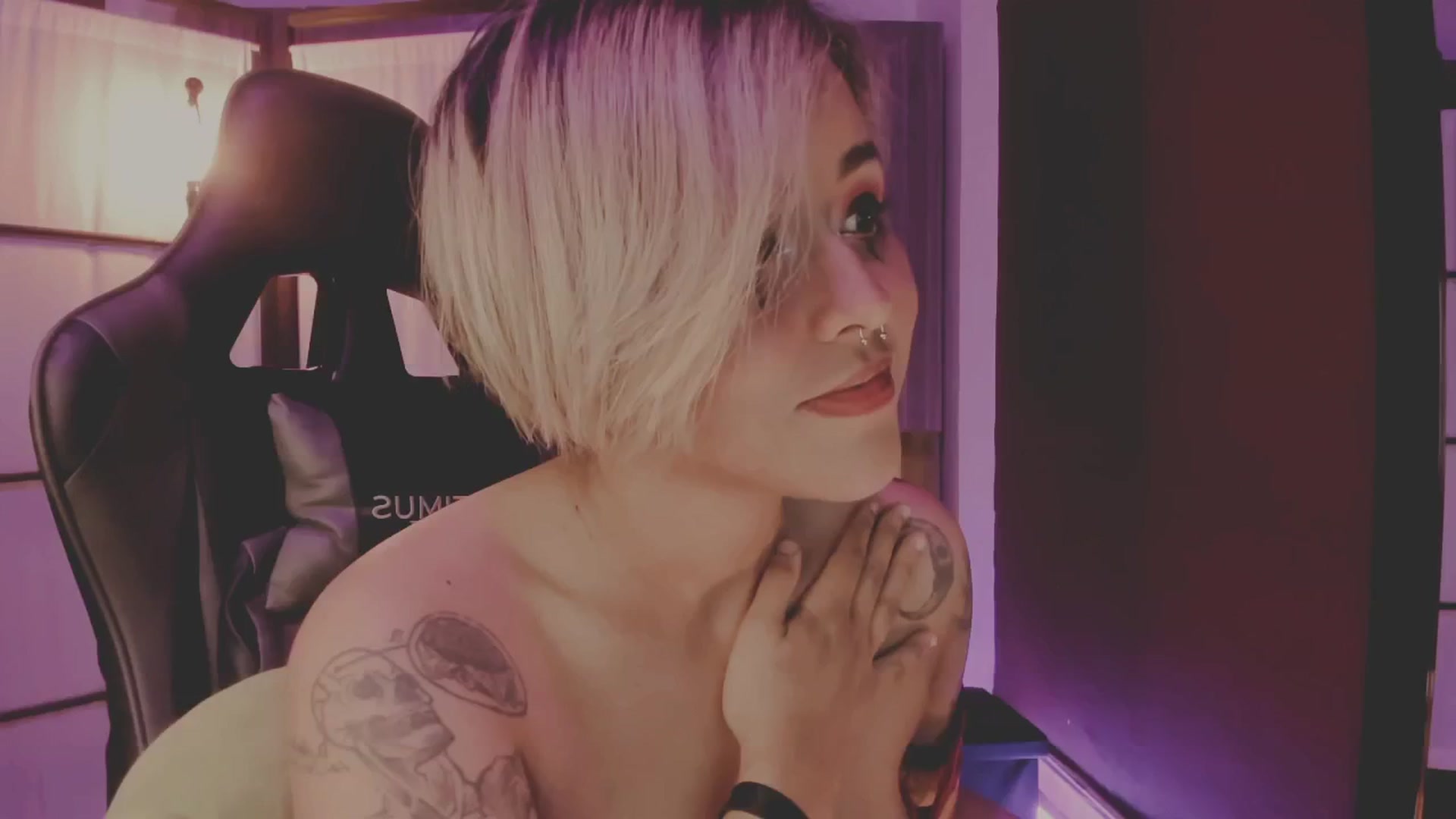 Gallery image thumbnail from AbraxxysRadio's myfreecams stream on, 12/07/2024, 01:32 image 9 of 20