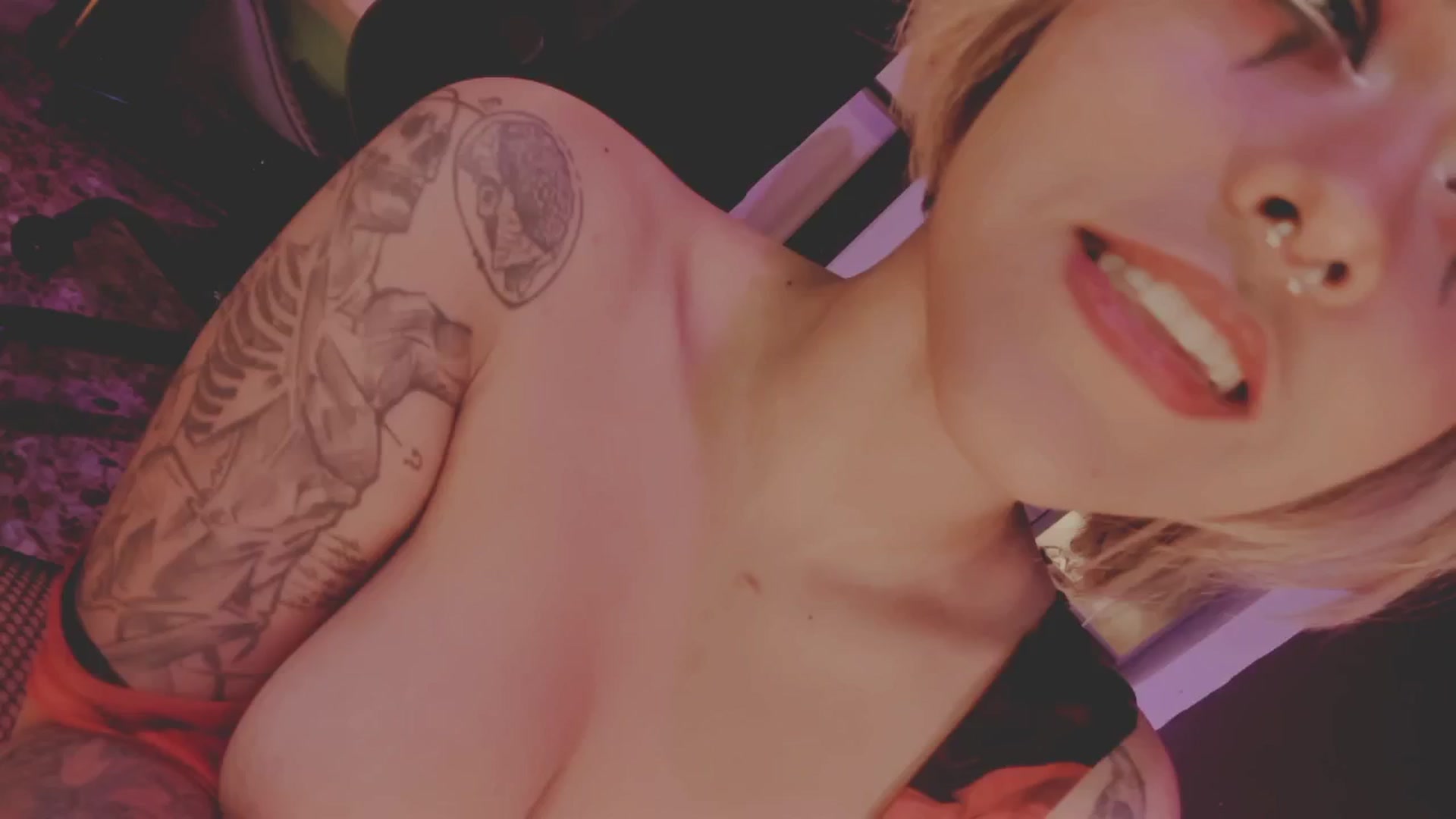 Gallery image thumbnail from AbraxxysRadio's myfreecams stream on, 12/07/2024, 01:32 image 19 of 20