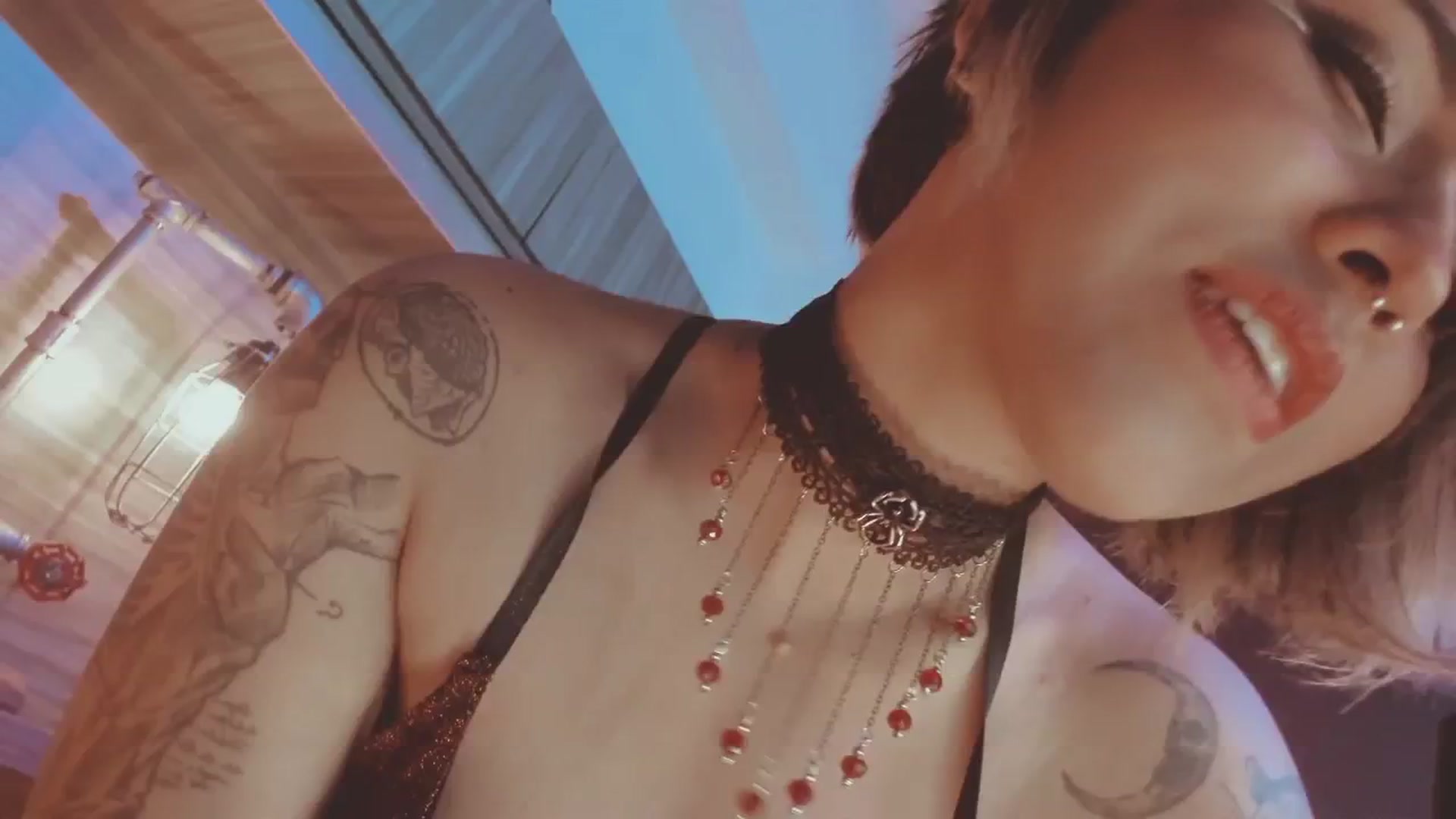 Gallery image thumbnail from AbraxxysRadio's myfreecams stream on, 12/10/2024, 23:15 image 12 of 20