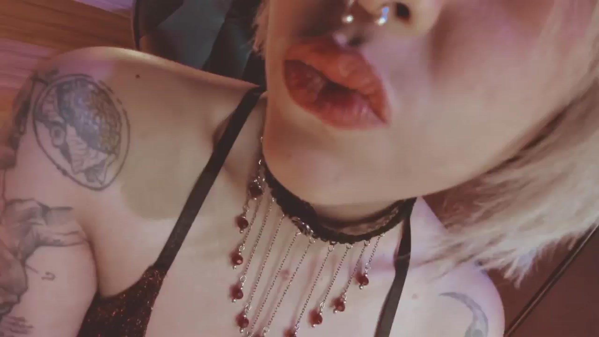 Gallery image thumbnail from AbraxxysRadio's myfreecams stream on, 12/10/2024, 23:15 image 5 of 20