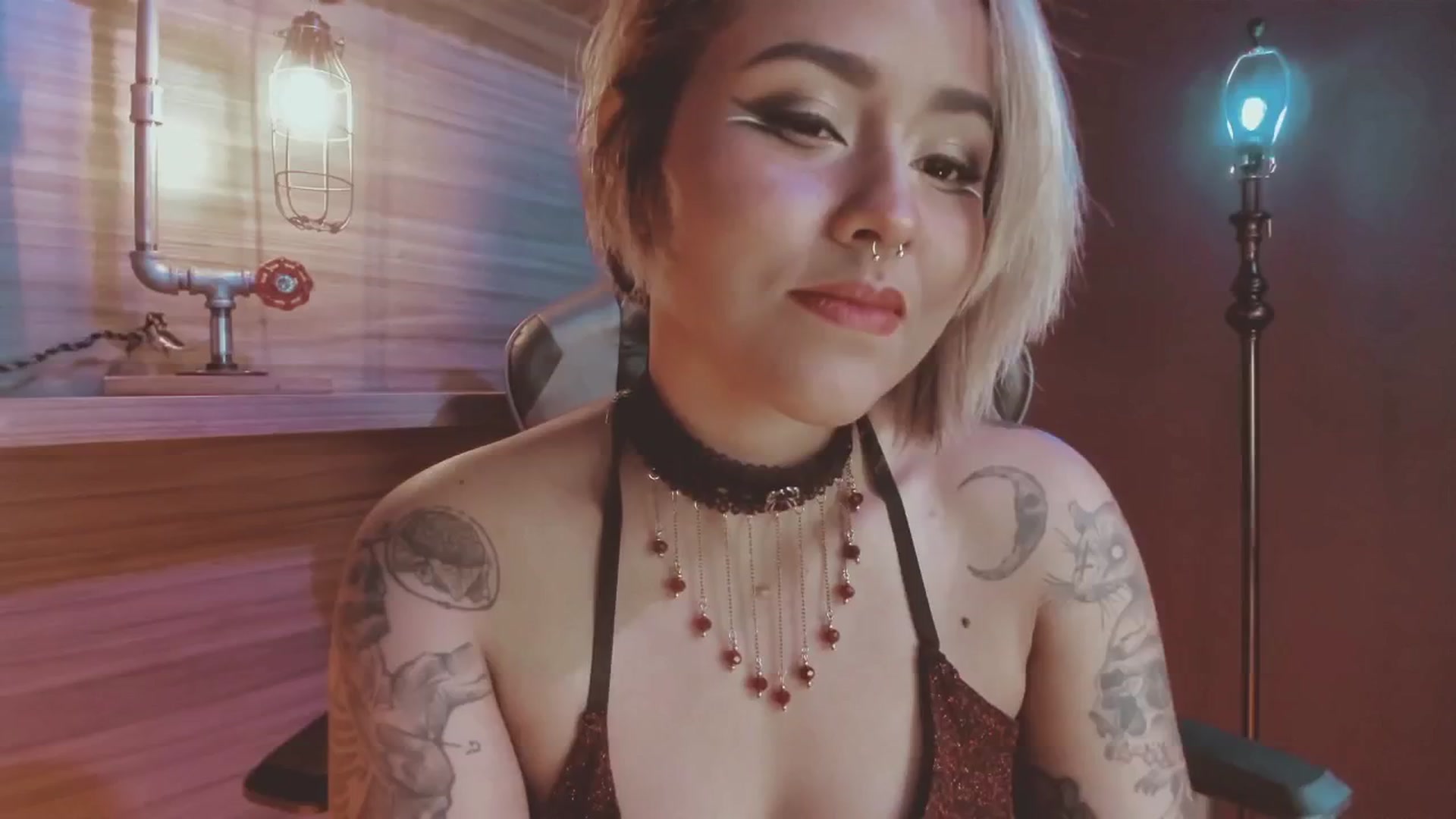 Gallery image thumbnail from AbraxxysRadio's myfreecams stream on, 12/10/2024, 23:15 image 20 of 20