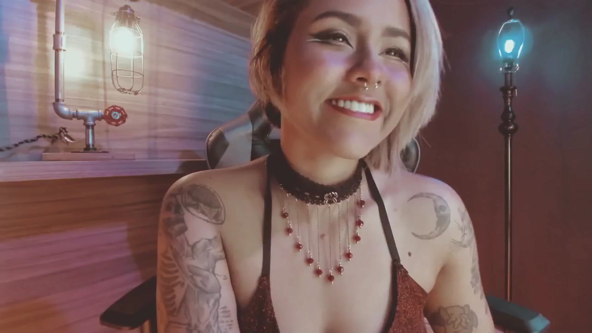 Gallery image thumbnail from AbraxxysRadio's myfreecams stream on, 12/10/2024, 23:15 image 19 of 20