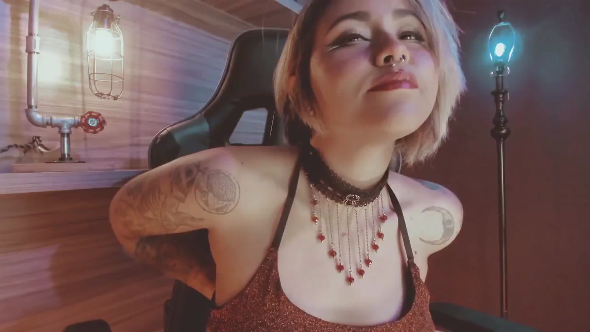 Gallery image thumbnail from AbraxxysRadio's myfreecams stream on, 12/10/2024, 23:15 image 2 of 20
