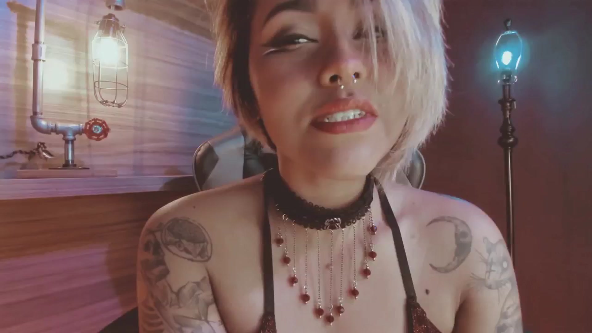 Gallery image thumbnail from AbraxxysRadio's myfreecams stream on, 12/10/2024, 23:15 image 17 of 20