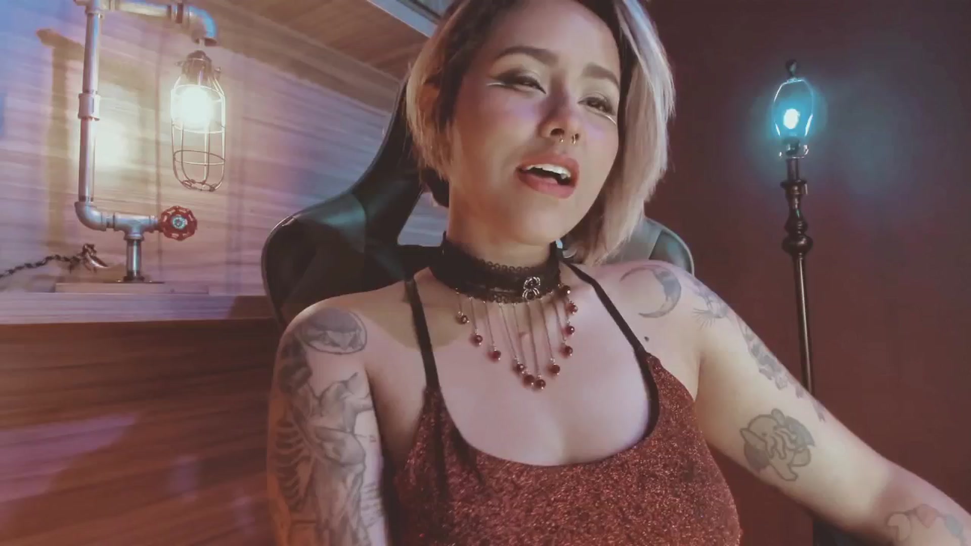 Gallery image thumbnail from AbraxxysRadio's myfreecams stream on, 12/10/2024, 23:39 image 5 of 20