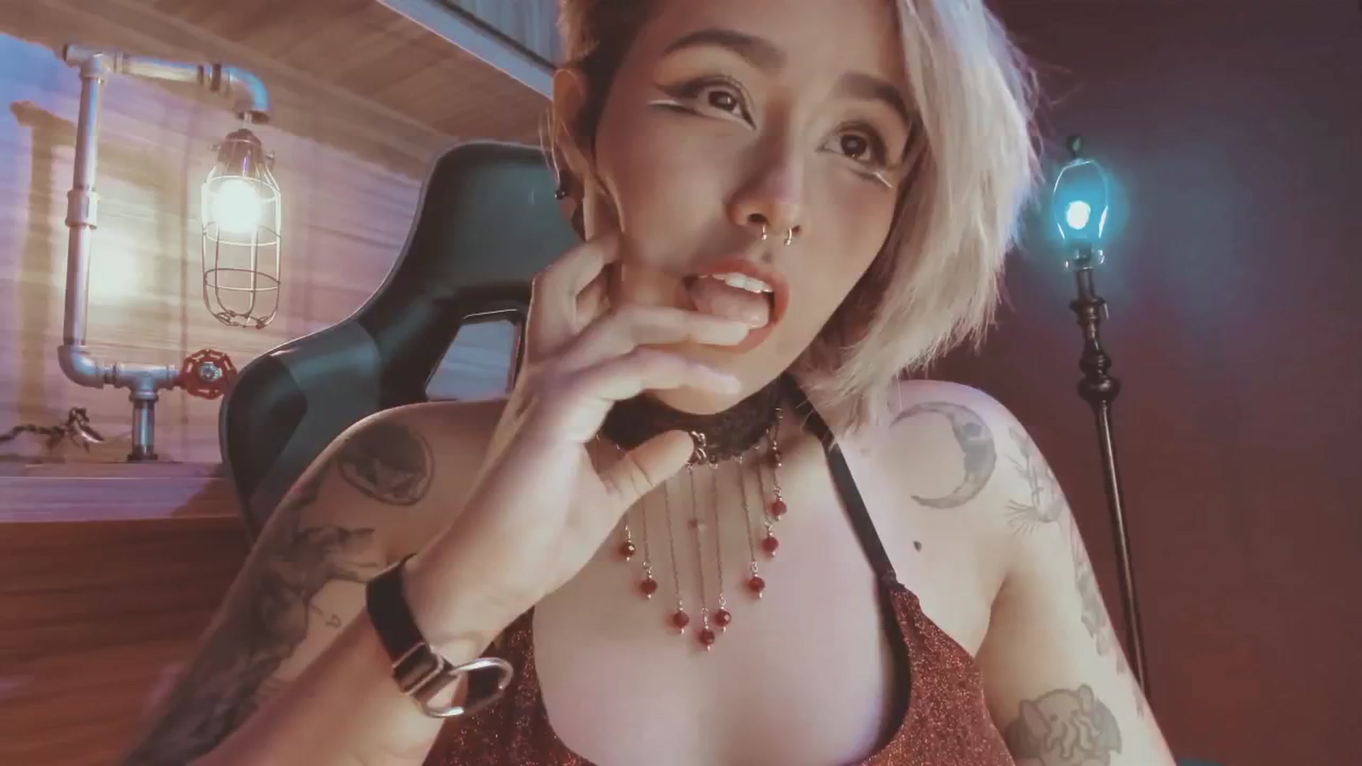Gallery image thumbnail from AbraxxysRadio's myfreecams stream on, 12/10/2024, 23:39 image 15 of 20