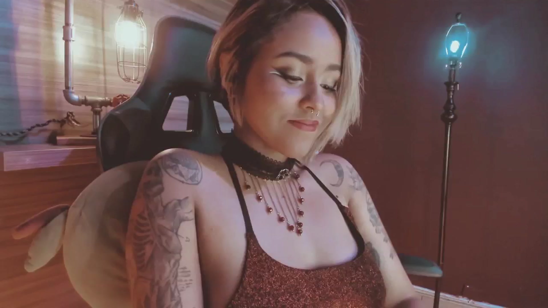 Gallery image thumbnail from AbraxxysRadio's myfreecams stream on, 12/11/2024, 24:44 image 1 of 20