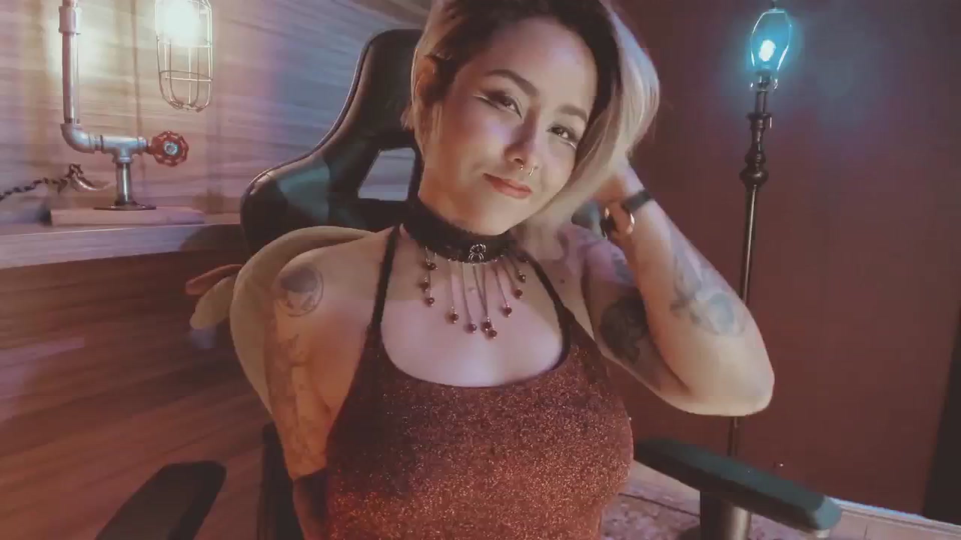 Gallery image thumbnail from AbraxxysRadio's myfreecams stream on, 12/11/2024, 24:44 image 17 of 20