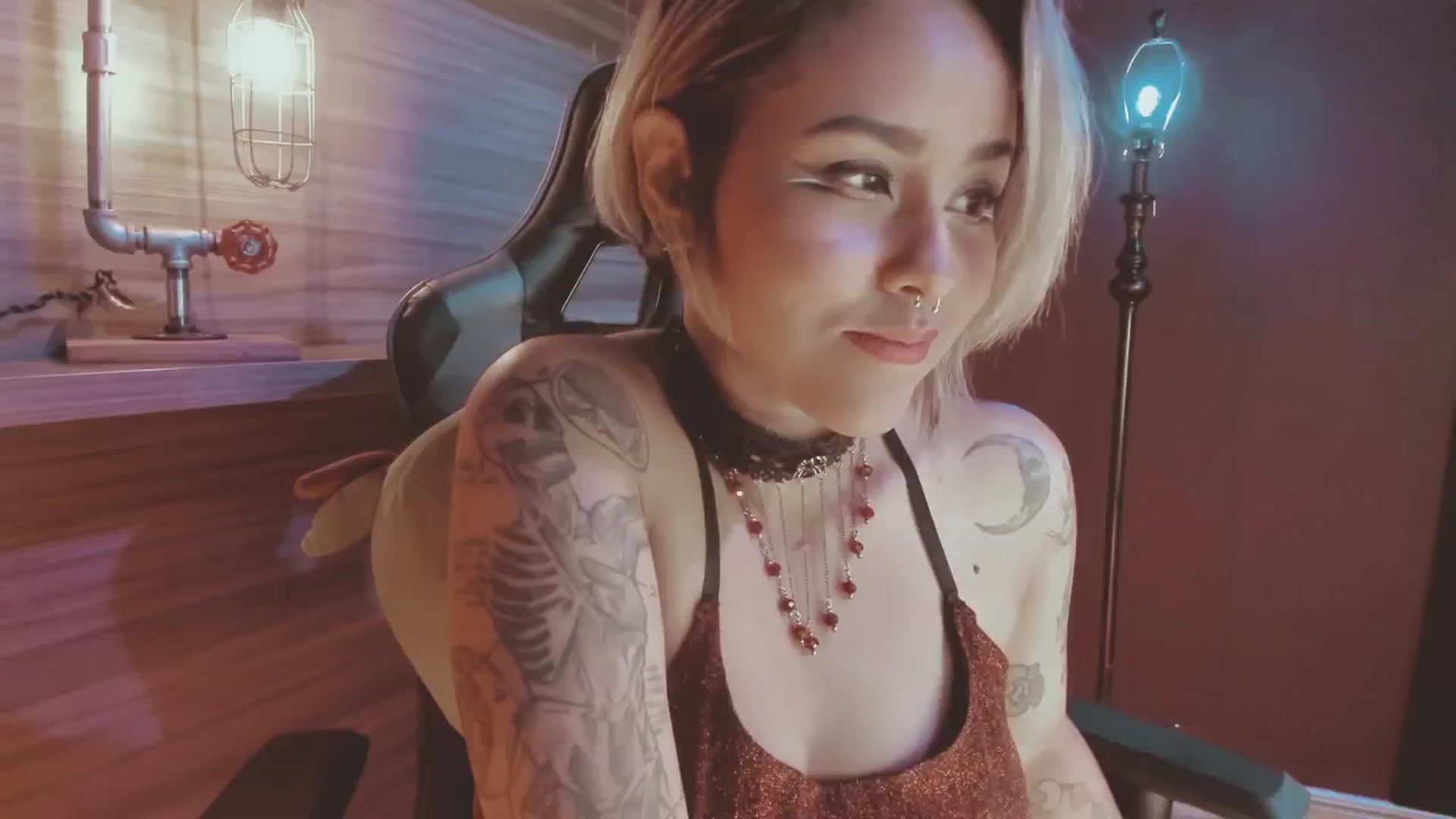 Gallery image thumbnail from AbraxxysRadio's myfreecams stream on, 12/11/2024, 24:44 image 16 of 20