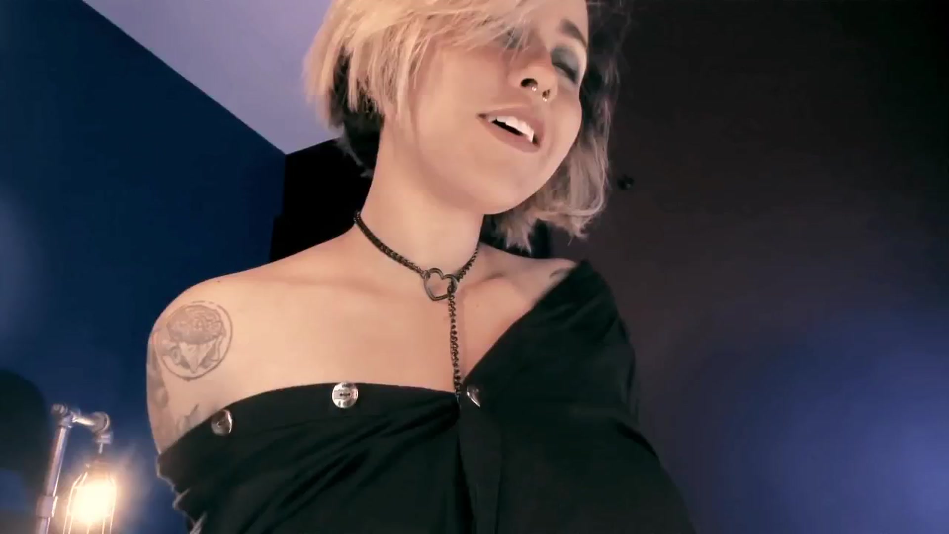 Gallery image thumbnail from AbraxxysRadio's myfreecams stream on, 12/12/2024, 24:09 image 20 of 20