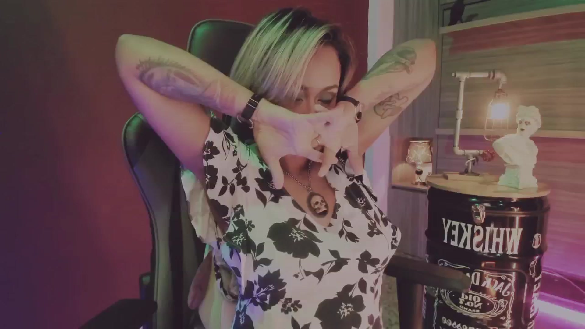 Gallery image thumbnail from AbraxxysRadio's myfreecams stream on, 12/14/2024, 01:26 image 8 of 20