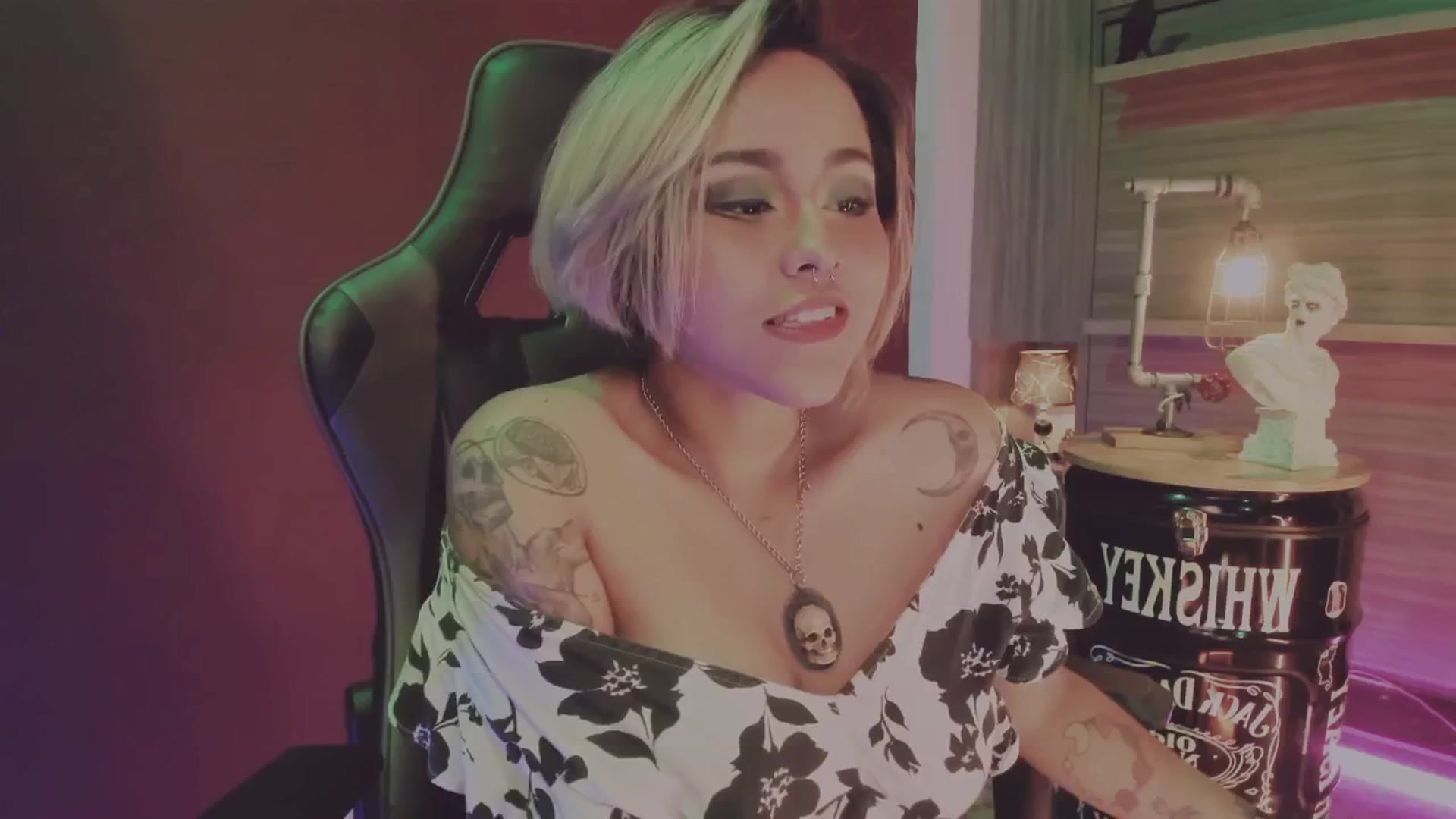Gallery image thumbnail from AbraxxysRadio's myfreecams stream on, 12/14/2024, 01:26 image 18 of 20