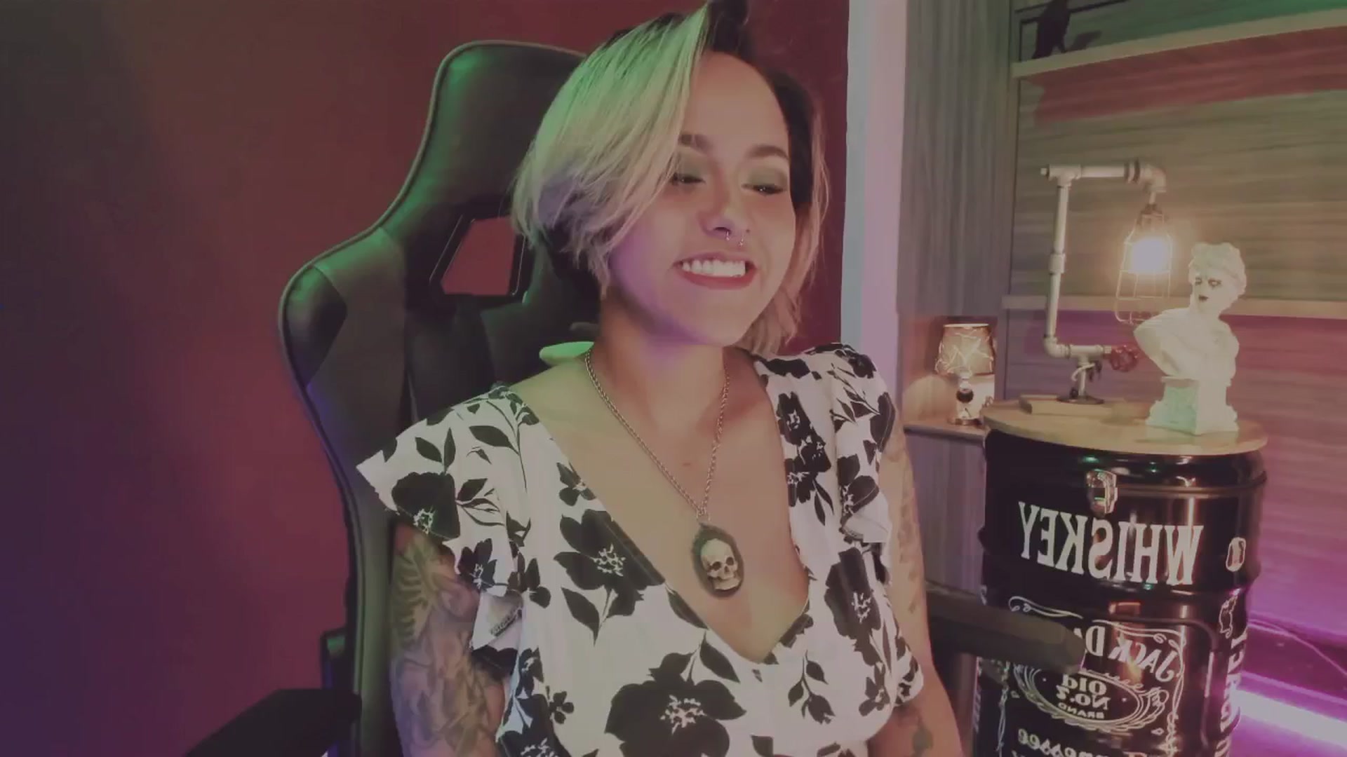 Gallery image thumbnail from AbraxxysRadio's myfreecams stream on, 12/14/2024, 01:26 image 11 of 20