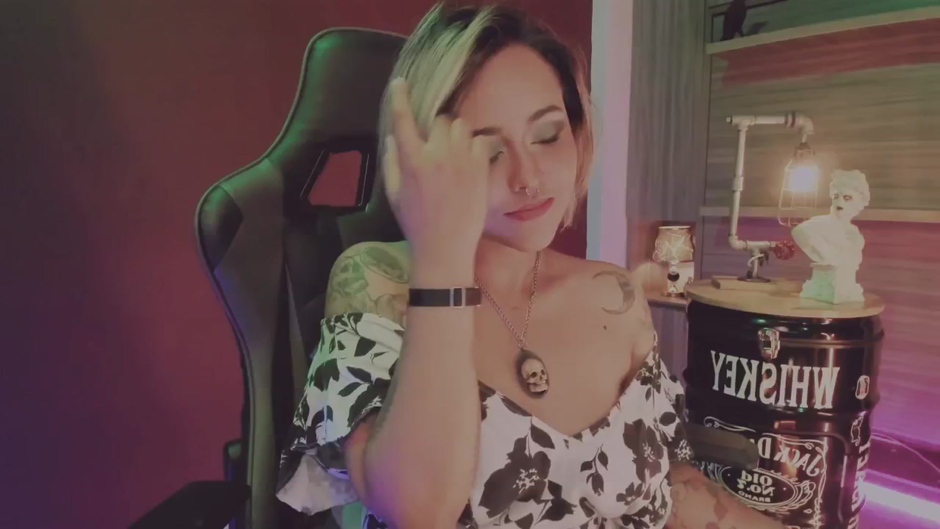 Gallery image thumbnail from AbraxxysRadio's myfreecams stream on, 12/14/2024, 01:26 image 20 of 20