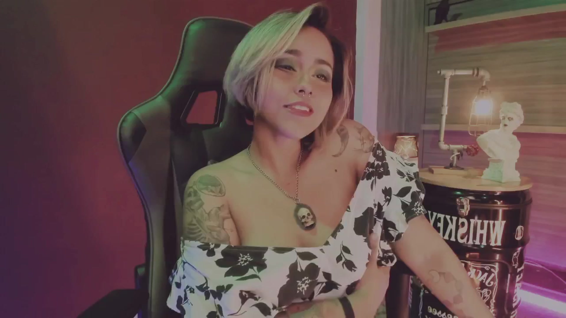 Gallery image thumbnail from AbraxxysRadio's myfreecams stream on, 12/14/2024, 01:26 image 19 of 20