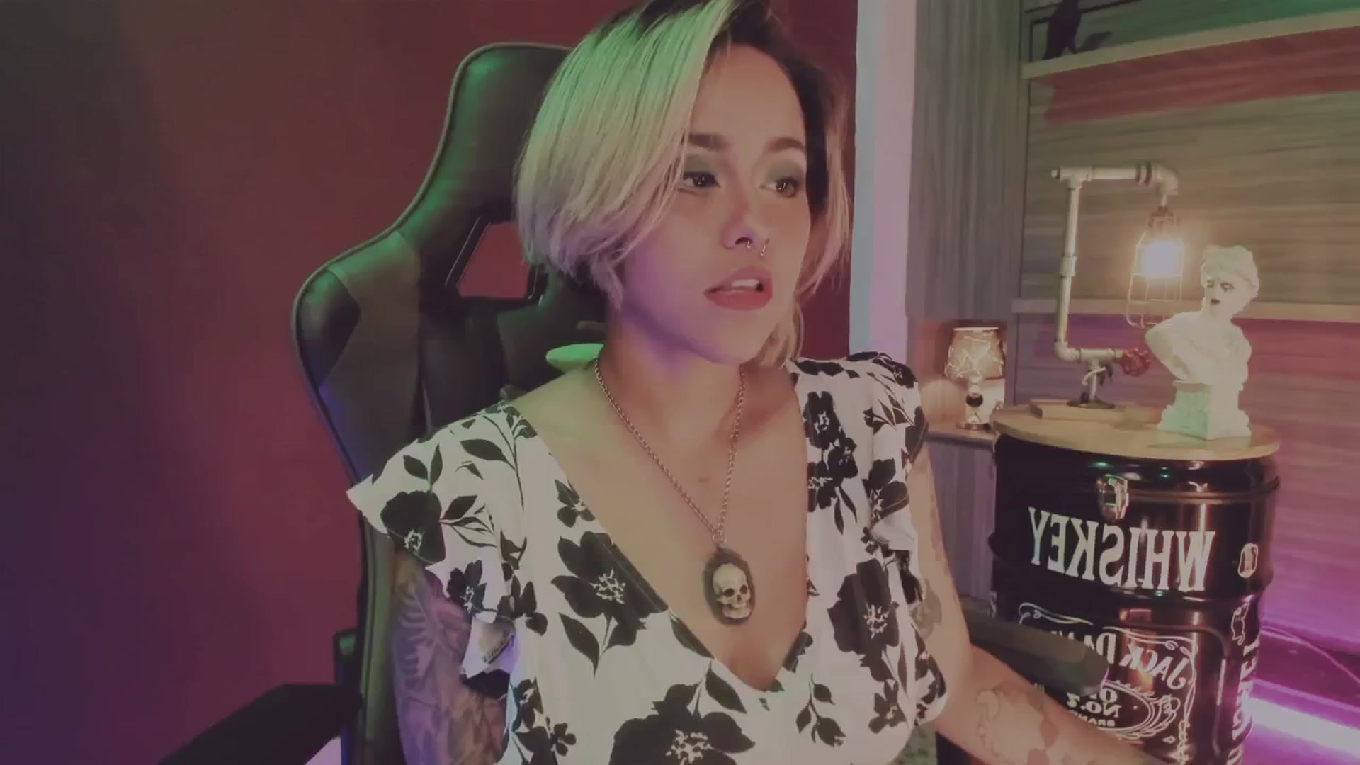 Gallery image thumbnail from AbraxxysRadio's myfreecams stream on, 12/14/2024, 01:26 image 5 of 20