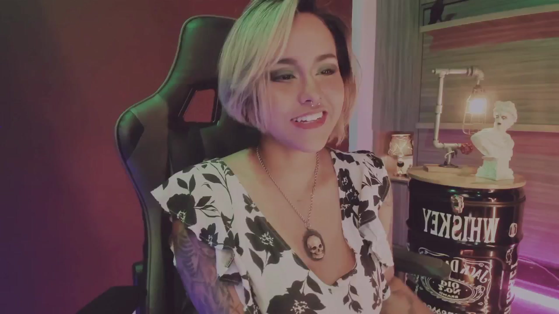 Gallery image thumbnail from AbraxxysRadio's myfreecams stream on, 12/14/2024, 01:26 image 17 of 20