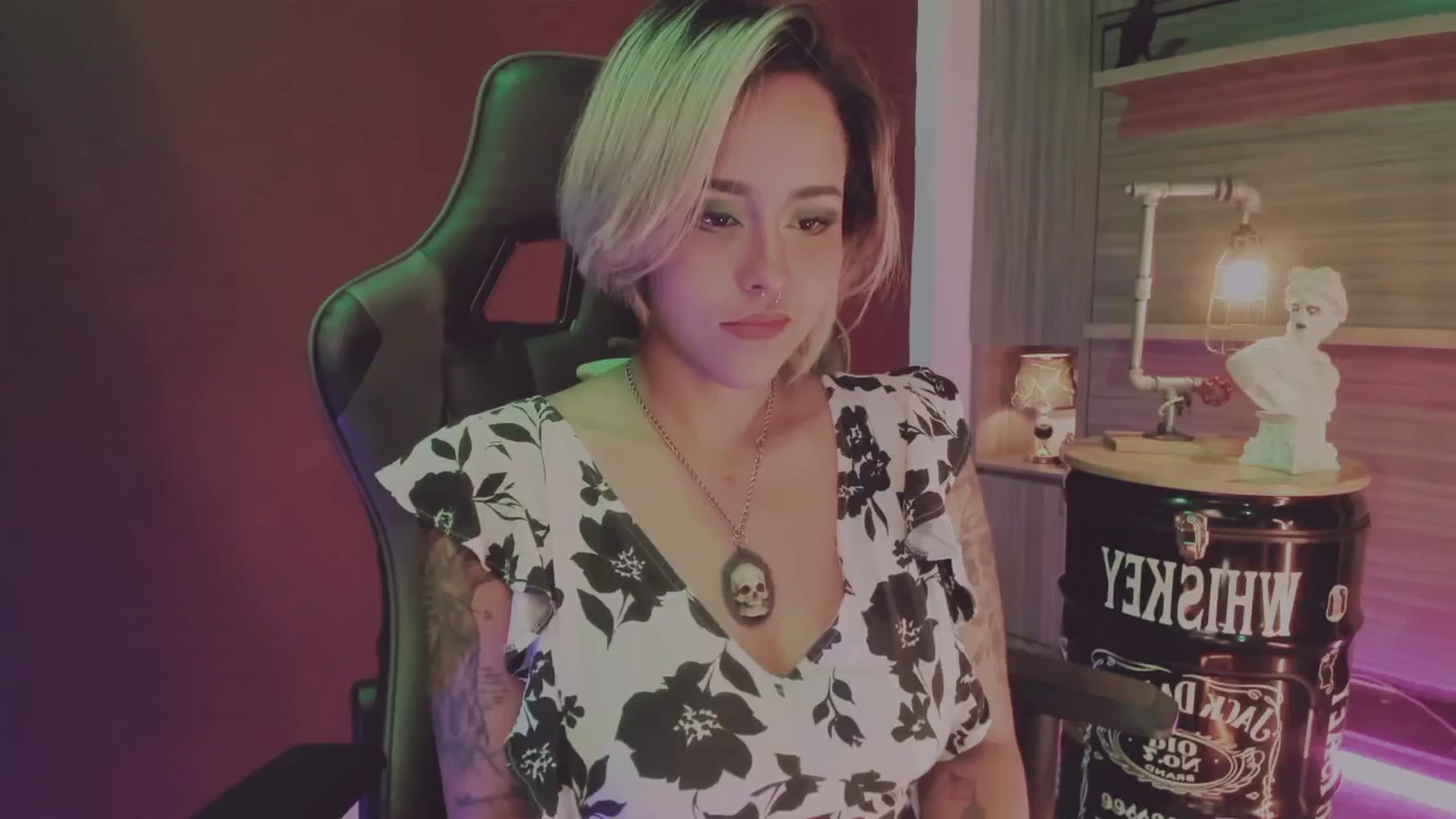 Gallery image thumbnail from AbraxxysRadio's myfreecams stream on, 12/14/2024, 01:26 image 3 of 20