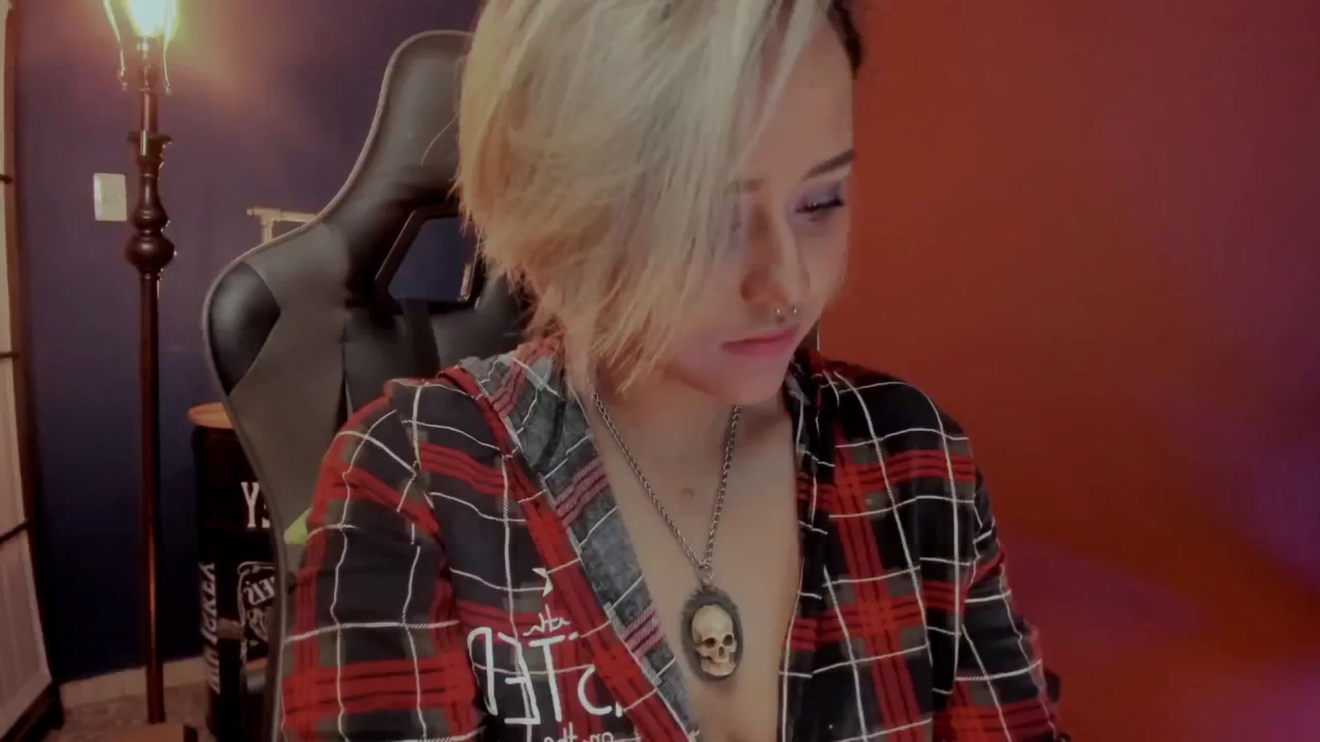 Gallery image thumbnail from AbraxxysRadio's myfreecams stream on, 12/17/2024, 24:07 image 15 of 20