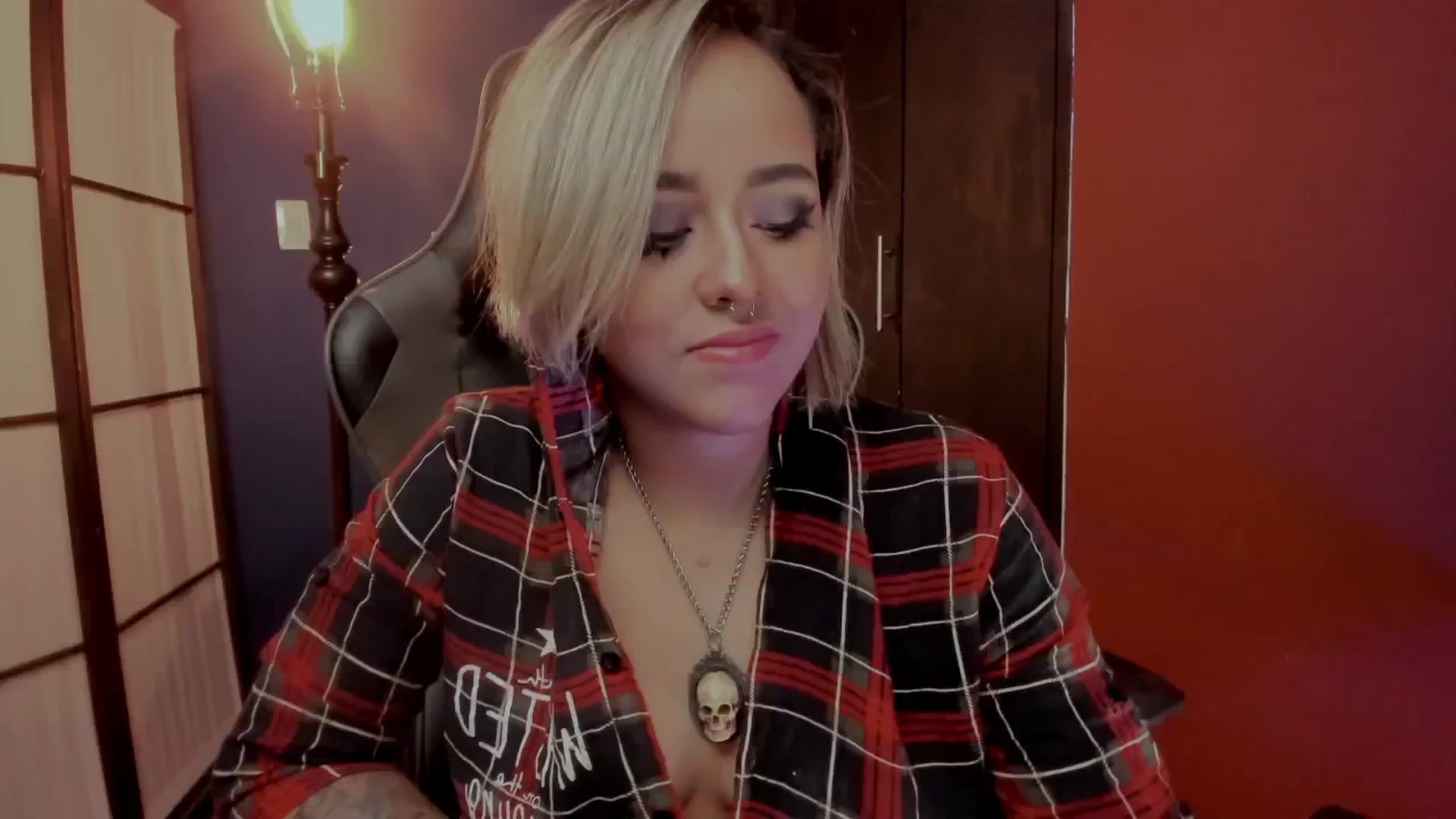 Gallery image thumbnail from AbraxxysRadio's myfreecams stream on, 12/17/2024, 24:07 image 2 of 20