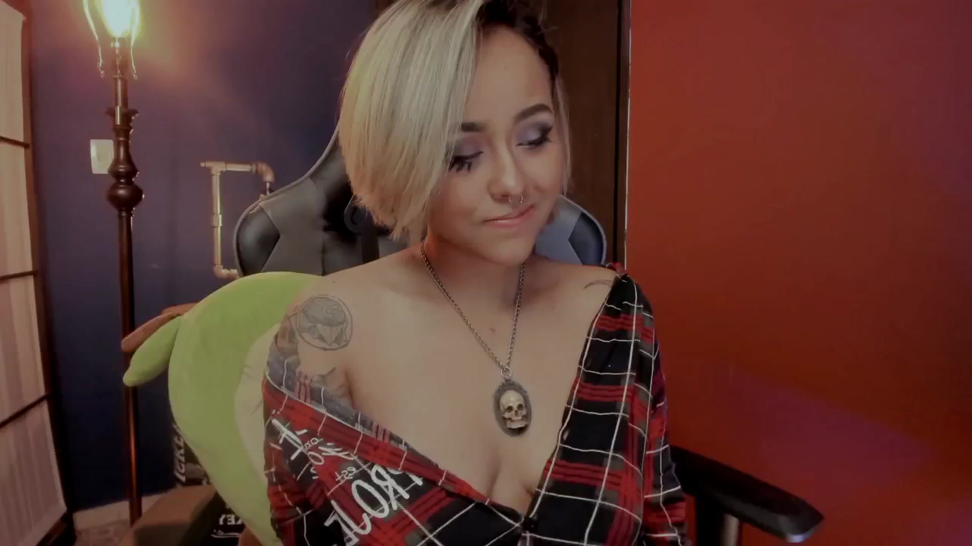Gallery image thumbnail from AbraxxysRadio's myfreecams stream on, 12/17/2024, 02:05 image 8 of 20