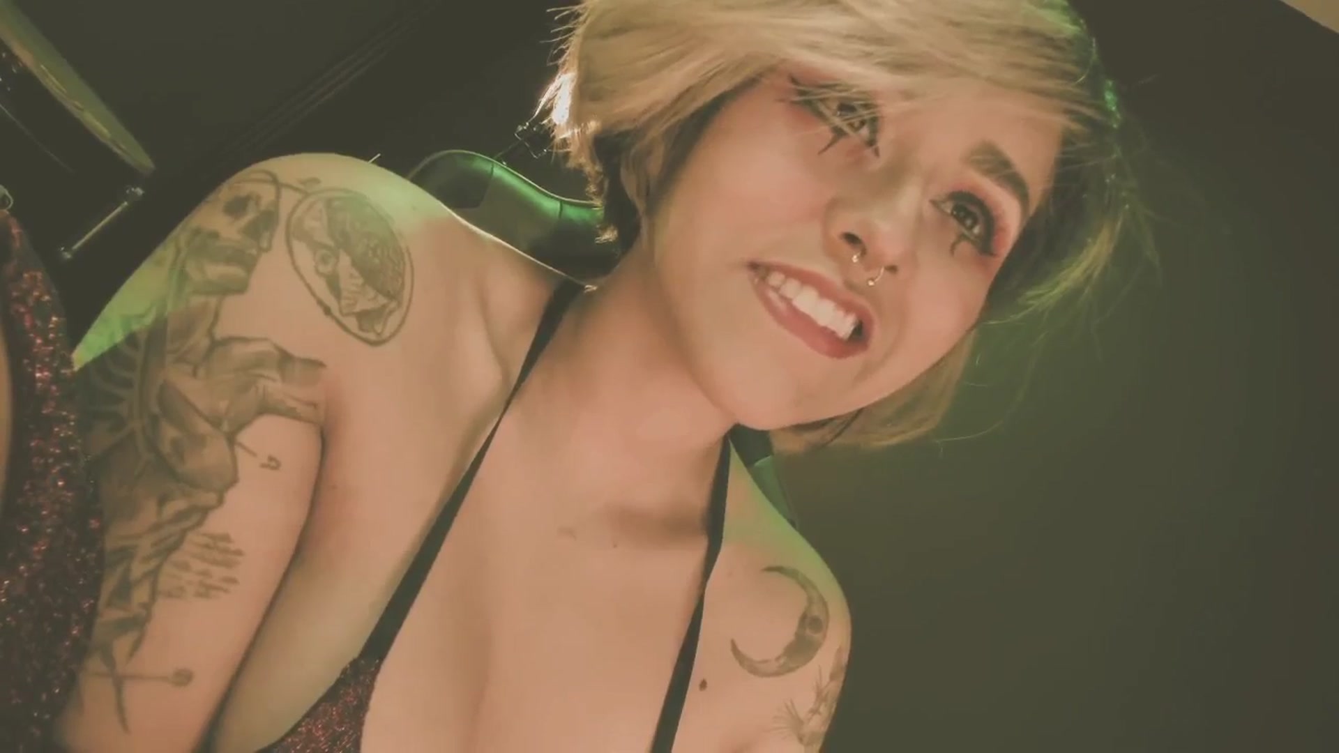 Gallery image thumbnail from AbraxxysRadio's myfreecams stream on, 12/24/2024, 21:53 image 5 of 20