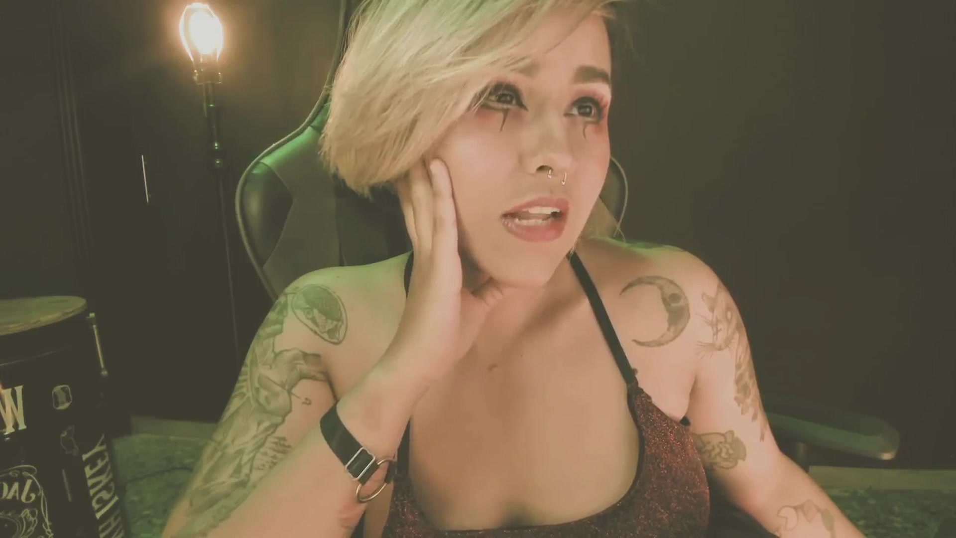 Gallery image thumbnail from AbraxxysRadio's myfreecams stream on, 12/24/2024, 22:48 image 11 of 20