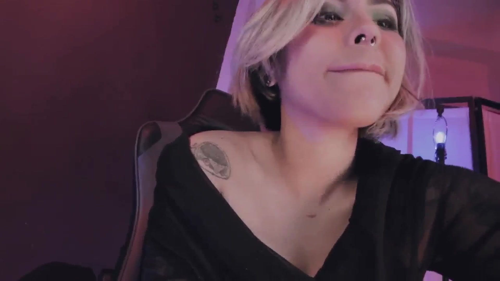 Gallery image thumbnail from AbraxxysRadio's myfreecams stream on, 12/27/2024, 24:51 image 19 of 20