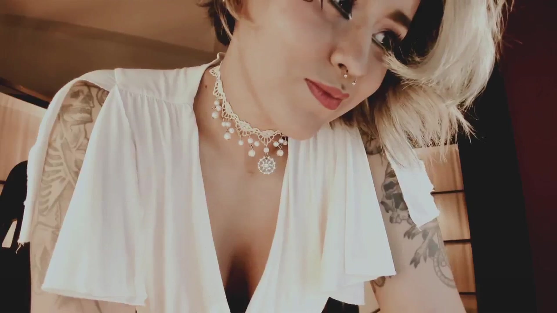 Gallery image thumbnail from AbraxxysRadio's myfreecams stream on, 12/31/2024, 21:40 image 9 of 20
