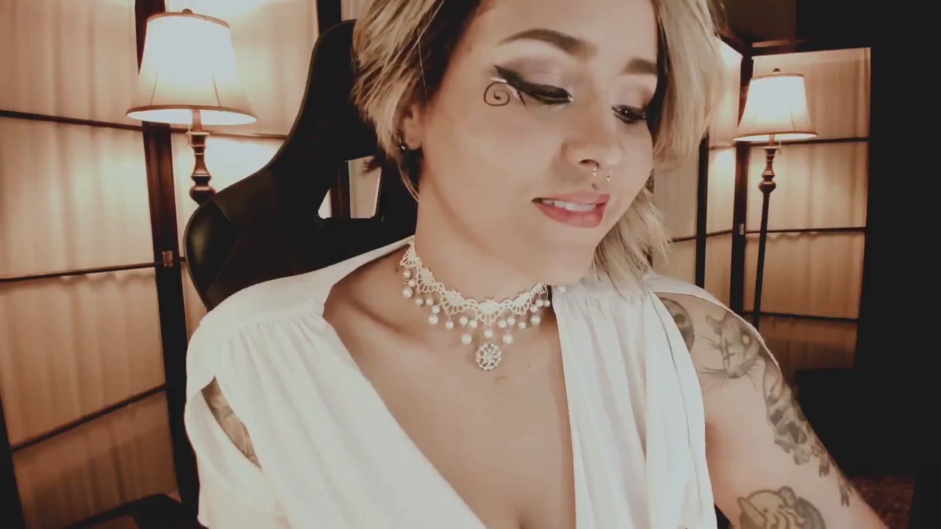 Gallery image thumbnail from AbraxxysRadio's myfreecams stream on, 12/31/2024, 21:40 image 20 of 20
